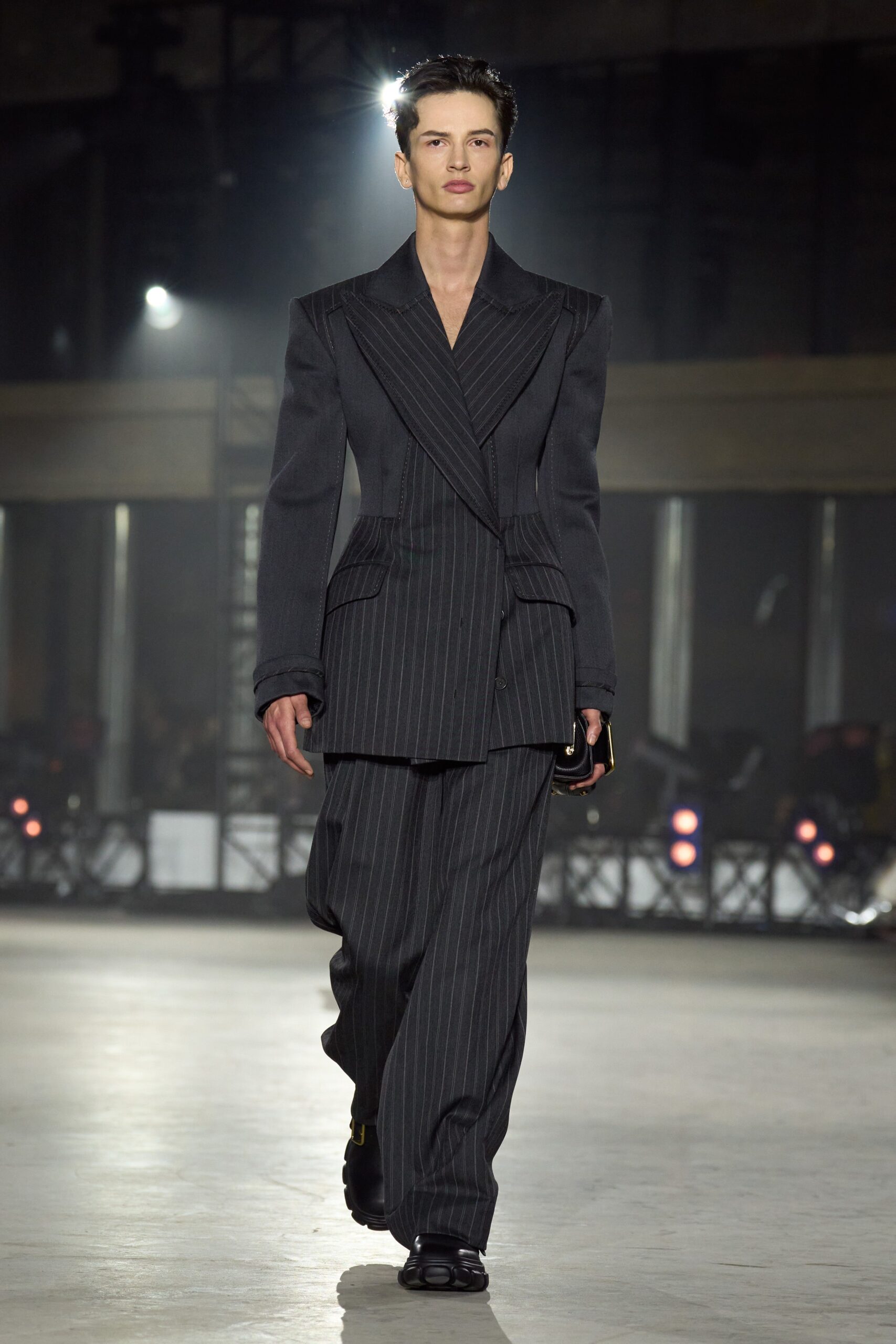 Simkhai F/W 23 Look 10
