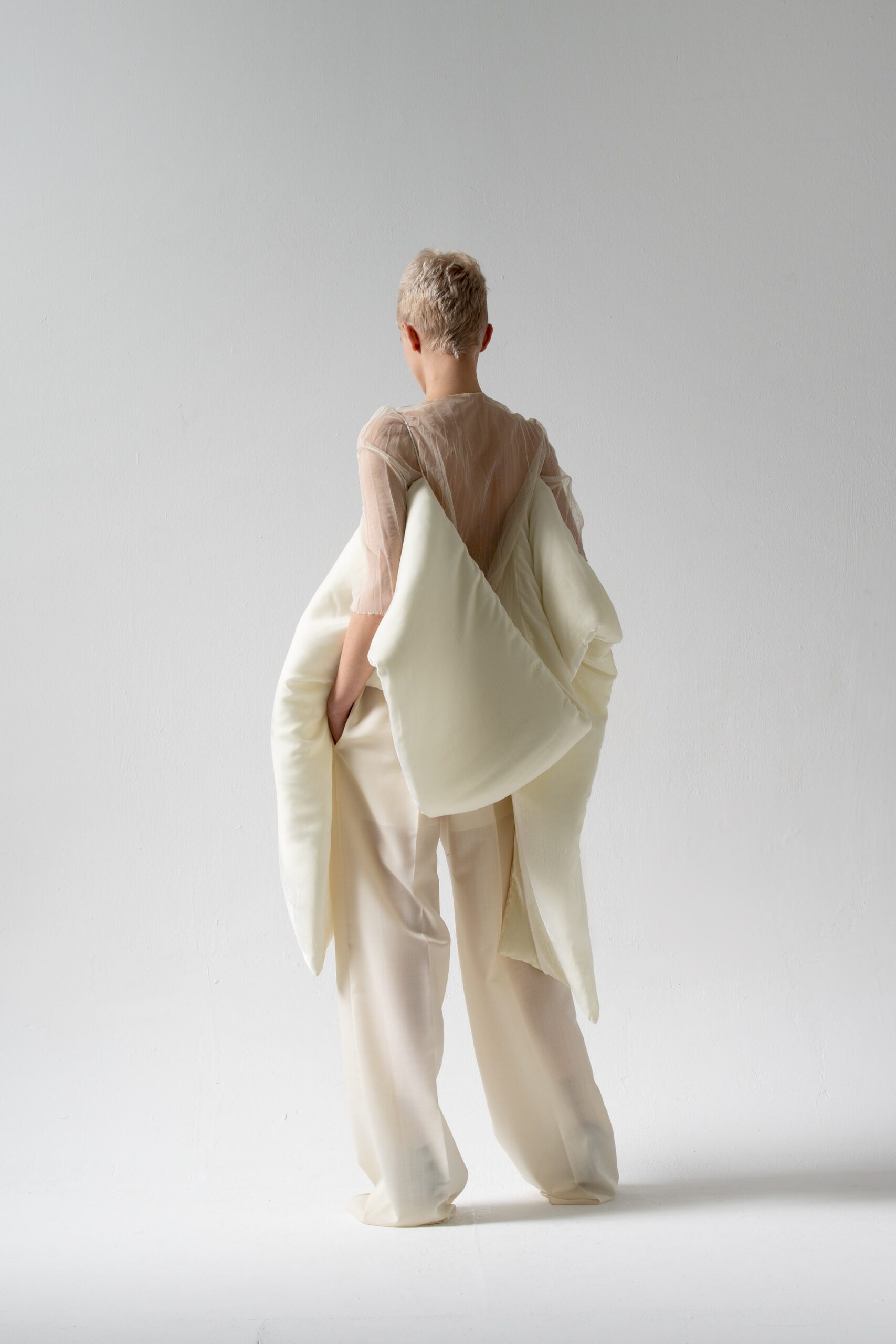 Sharon Wauchob F/W 22 Look 11