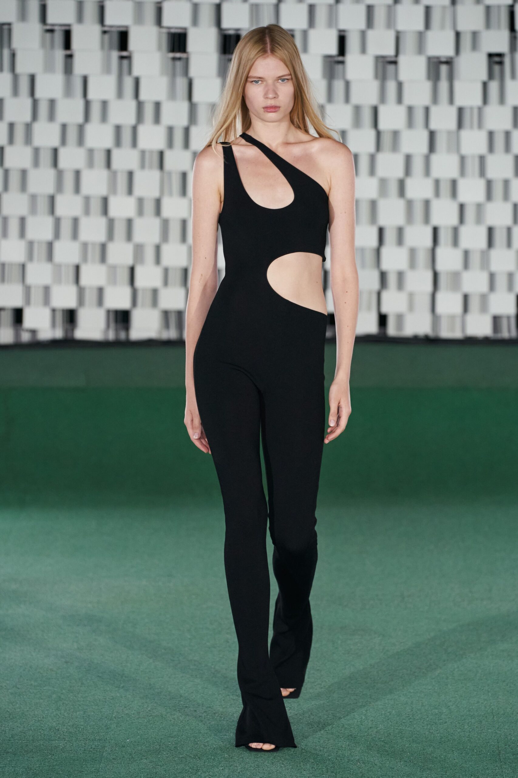 Stella McCartney S/S 22 Look 11