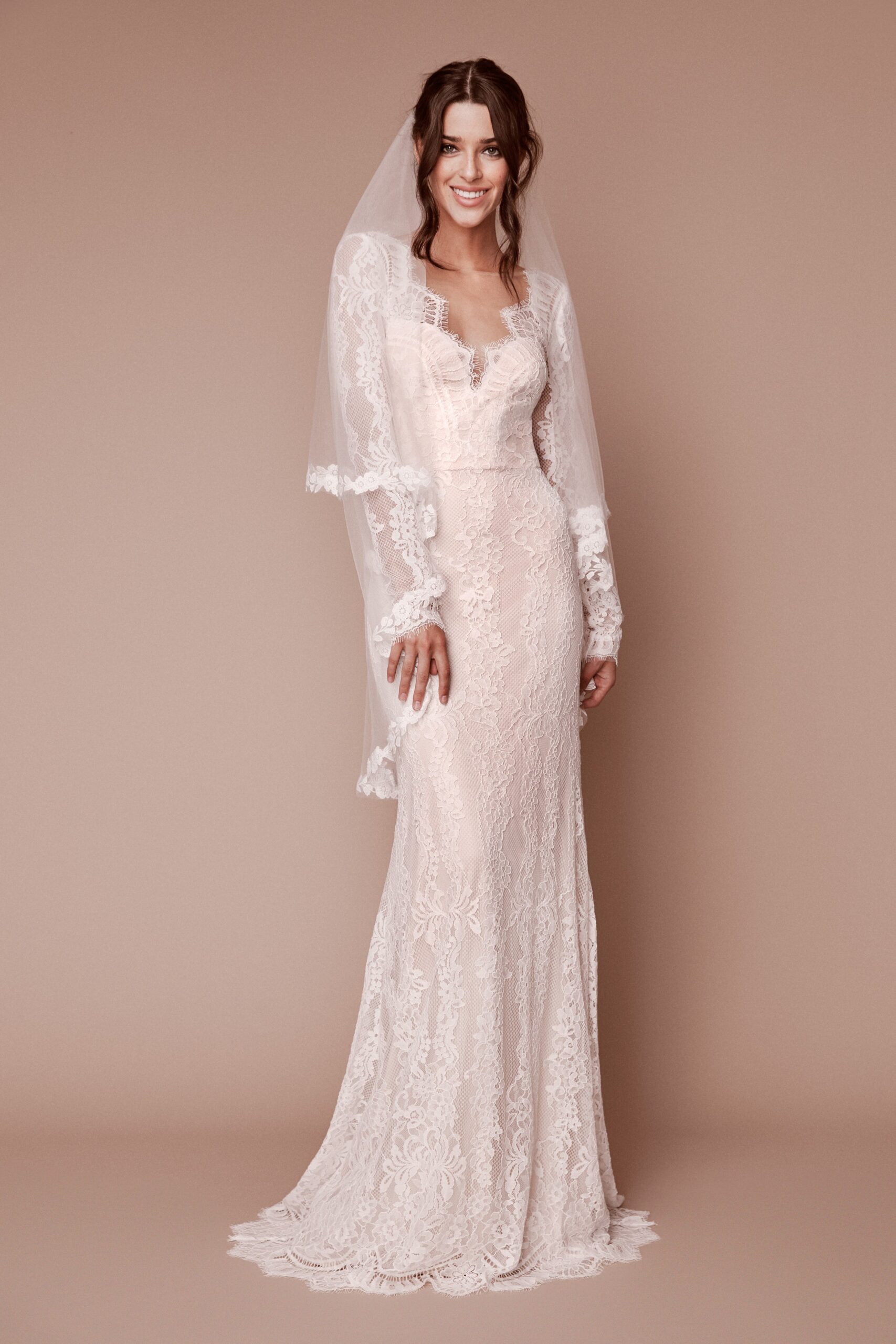 Tadashi Shoji F/W 19 Bridal Look 11