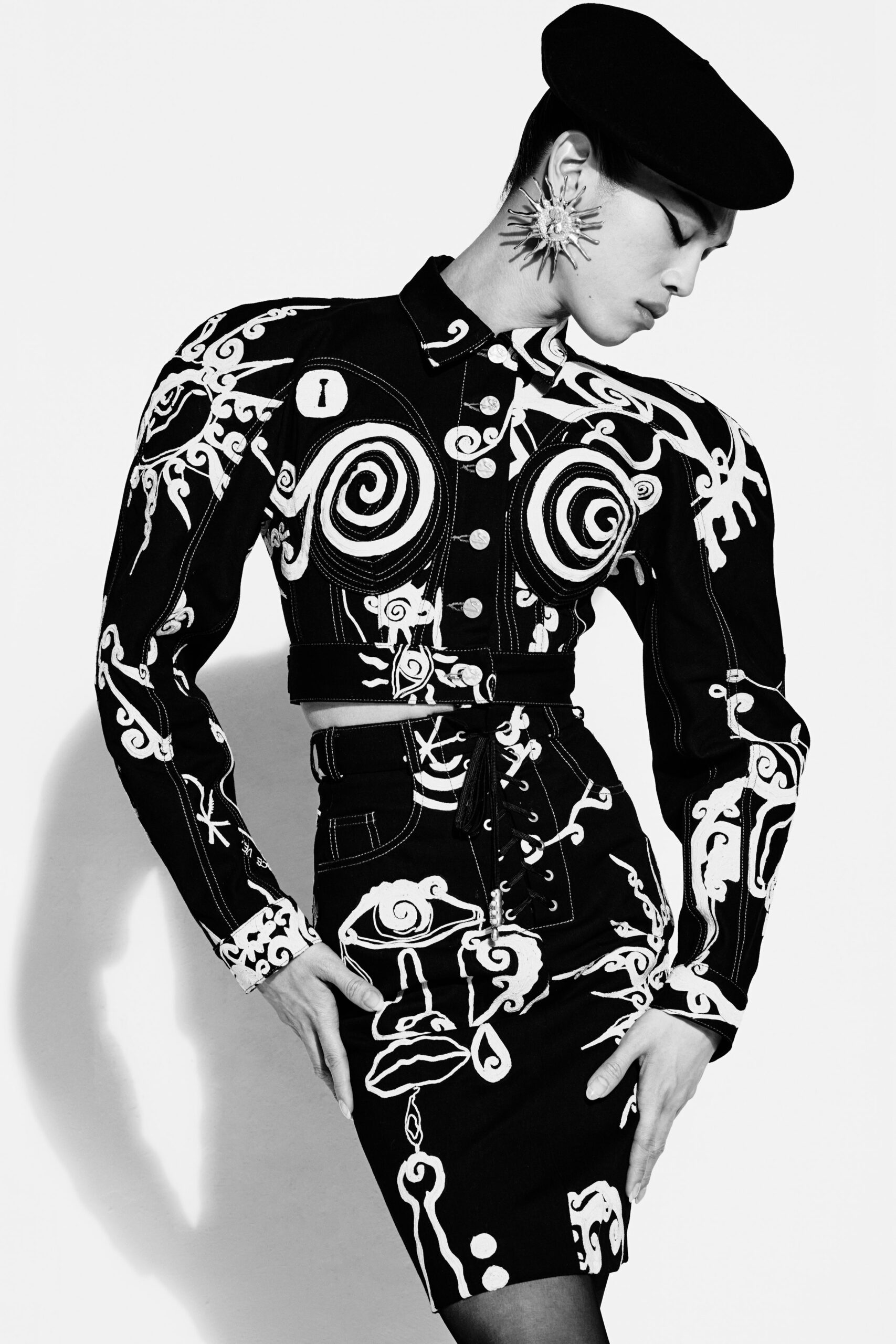 Schiaparelli F/W 22 Look 11