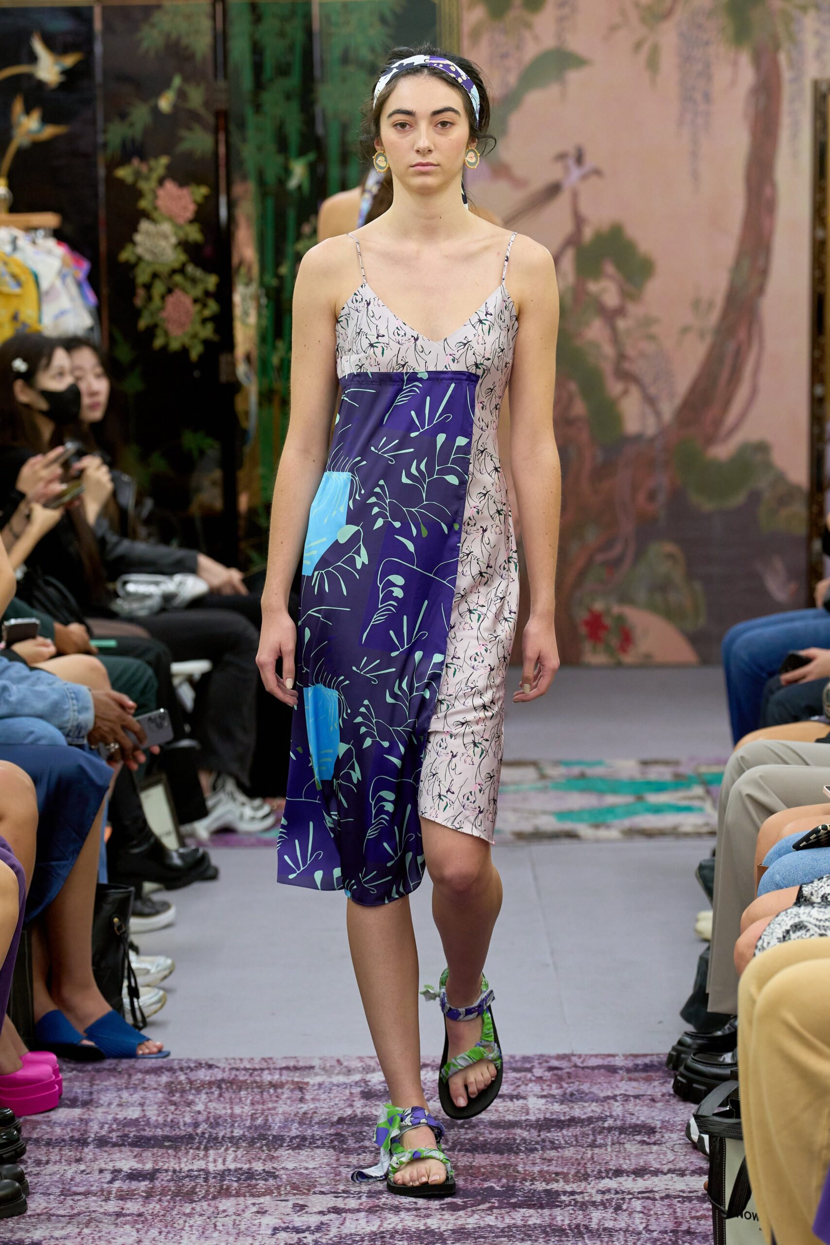 Snow Xue Gao S/S 23 Look 11