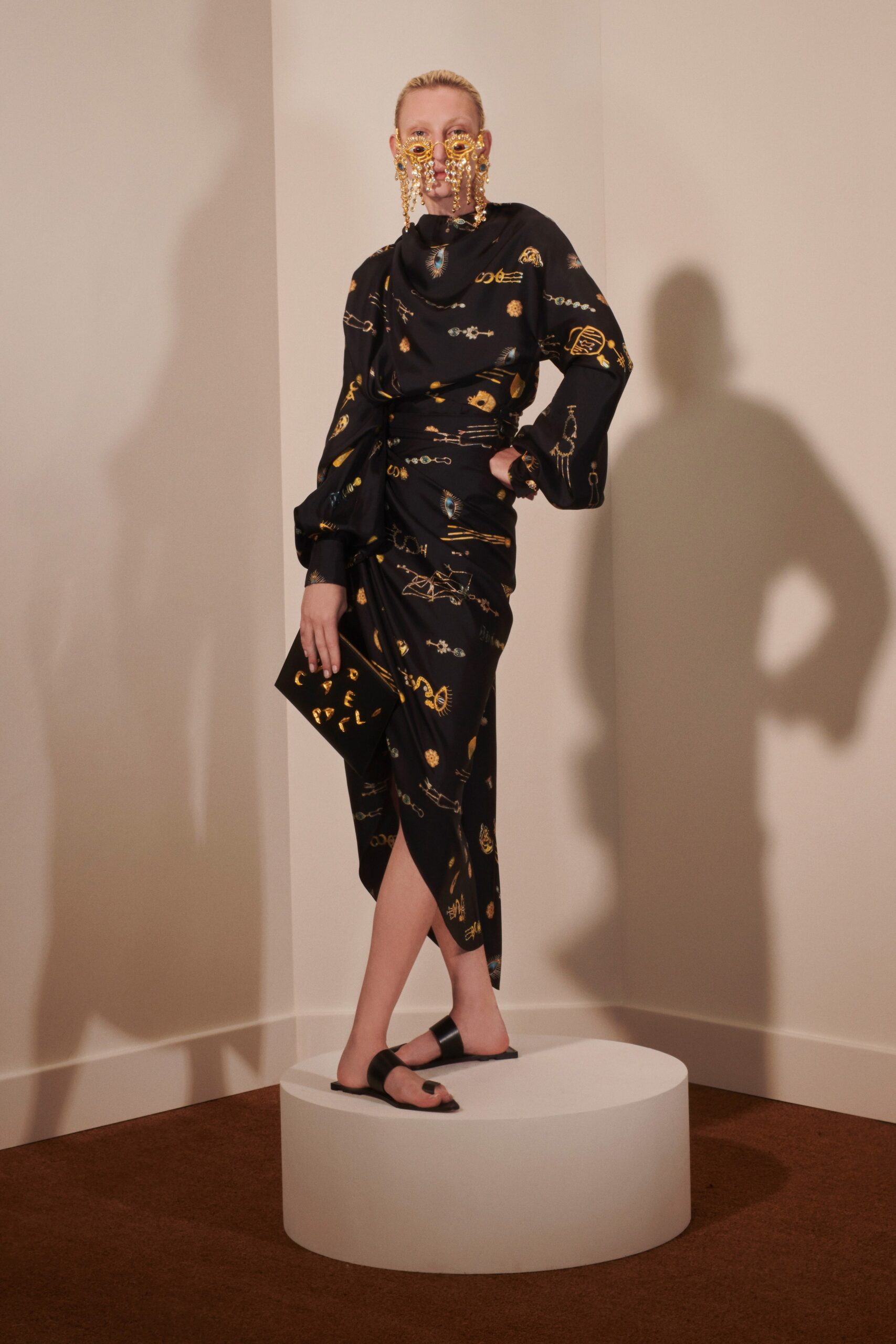 Schiaparelli F/W 20 Look 11
