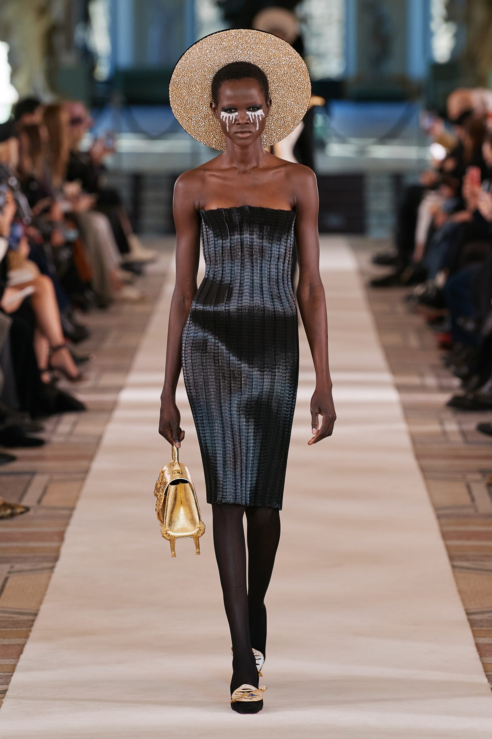 Schiaparelli S/S 22 Couture Look 12