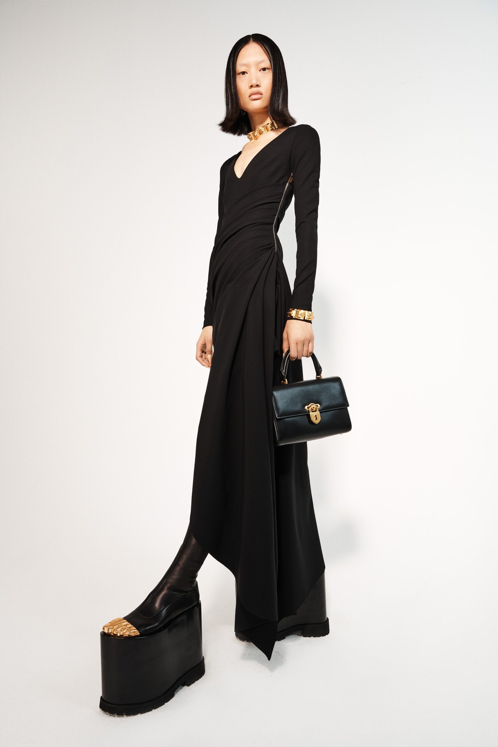 Schiaparelli F/W 21 Look 12