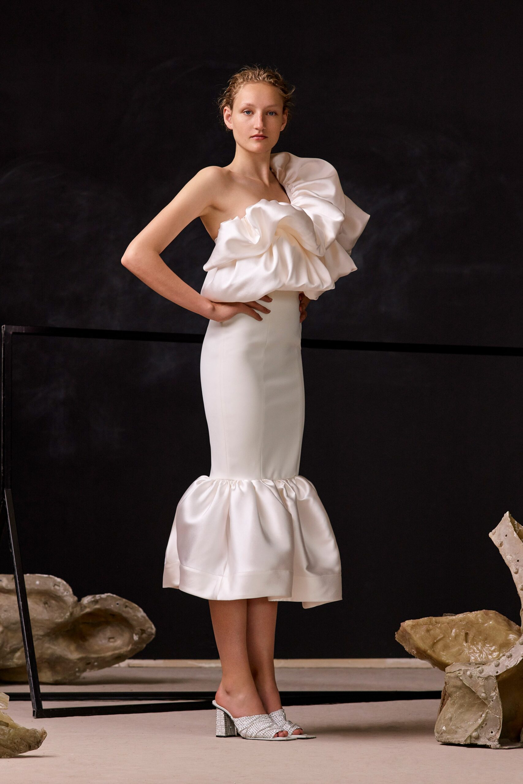 Solace London Resort 20 Look 13