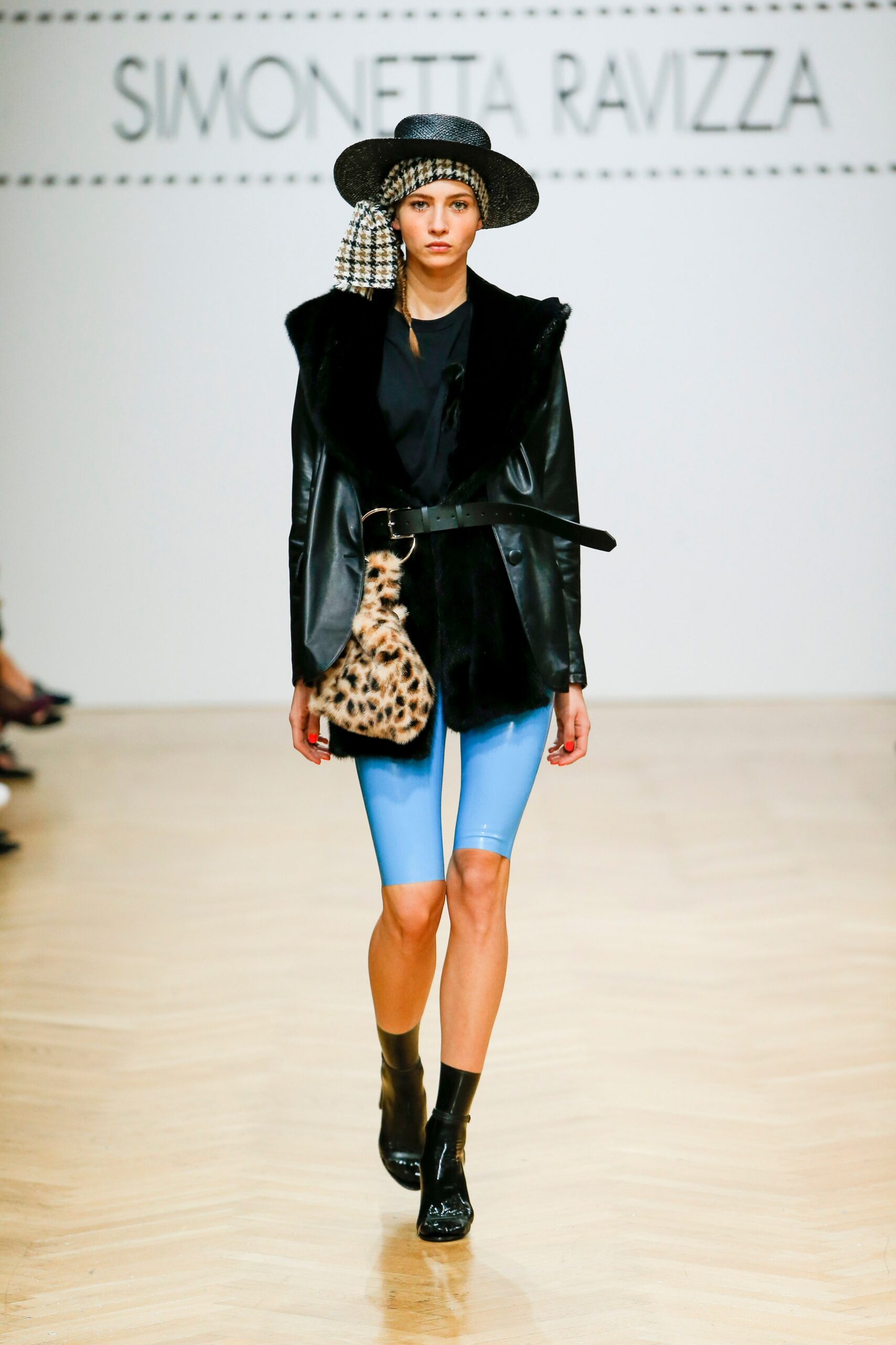 Simonetta Ravizza F/W 19 Look 13