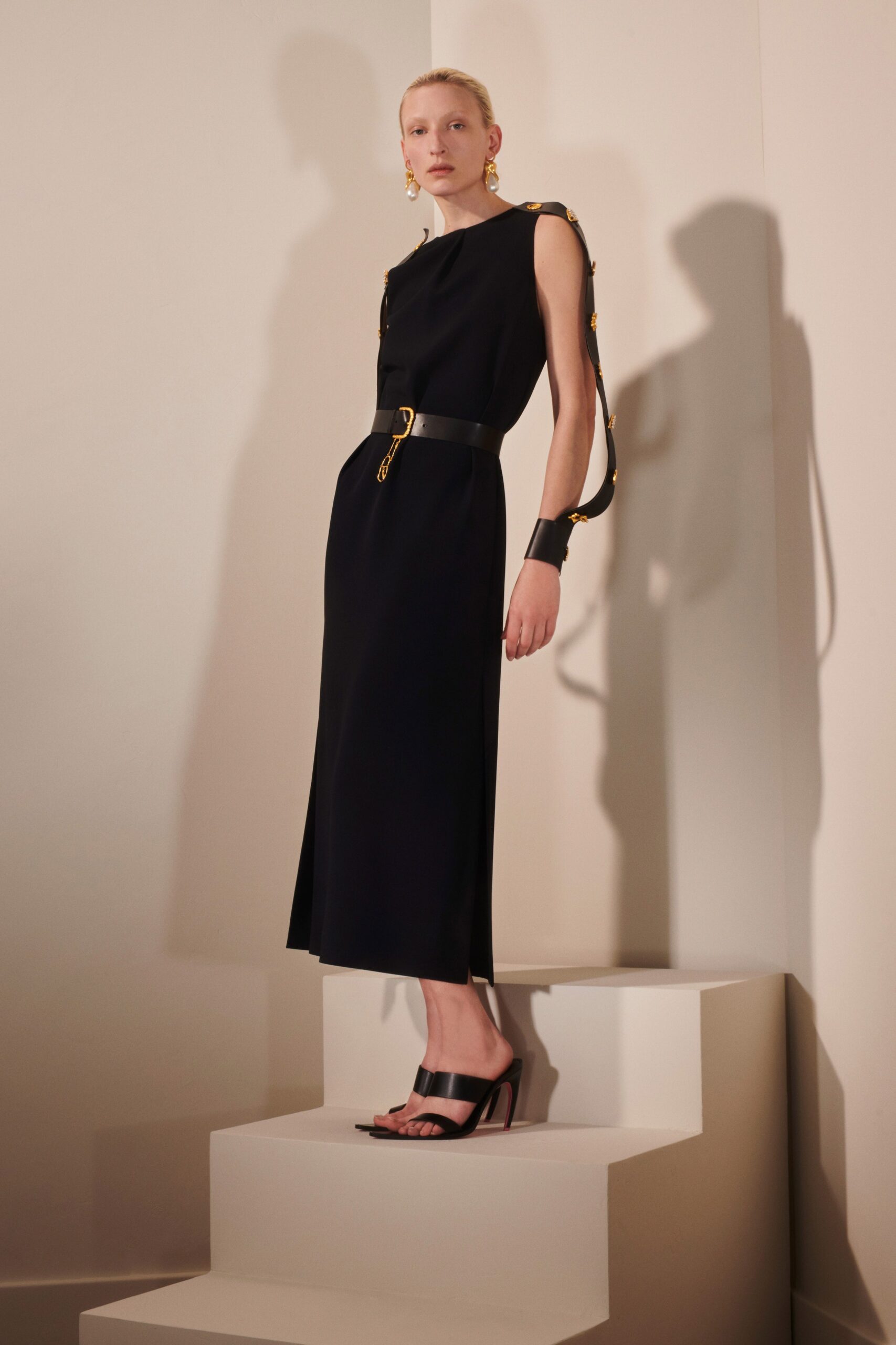 Schiaparelli F/W 20 Look 14