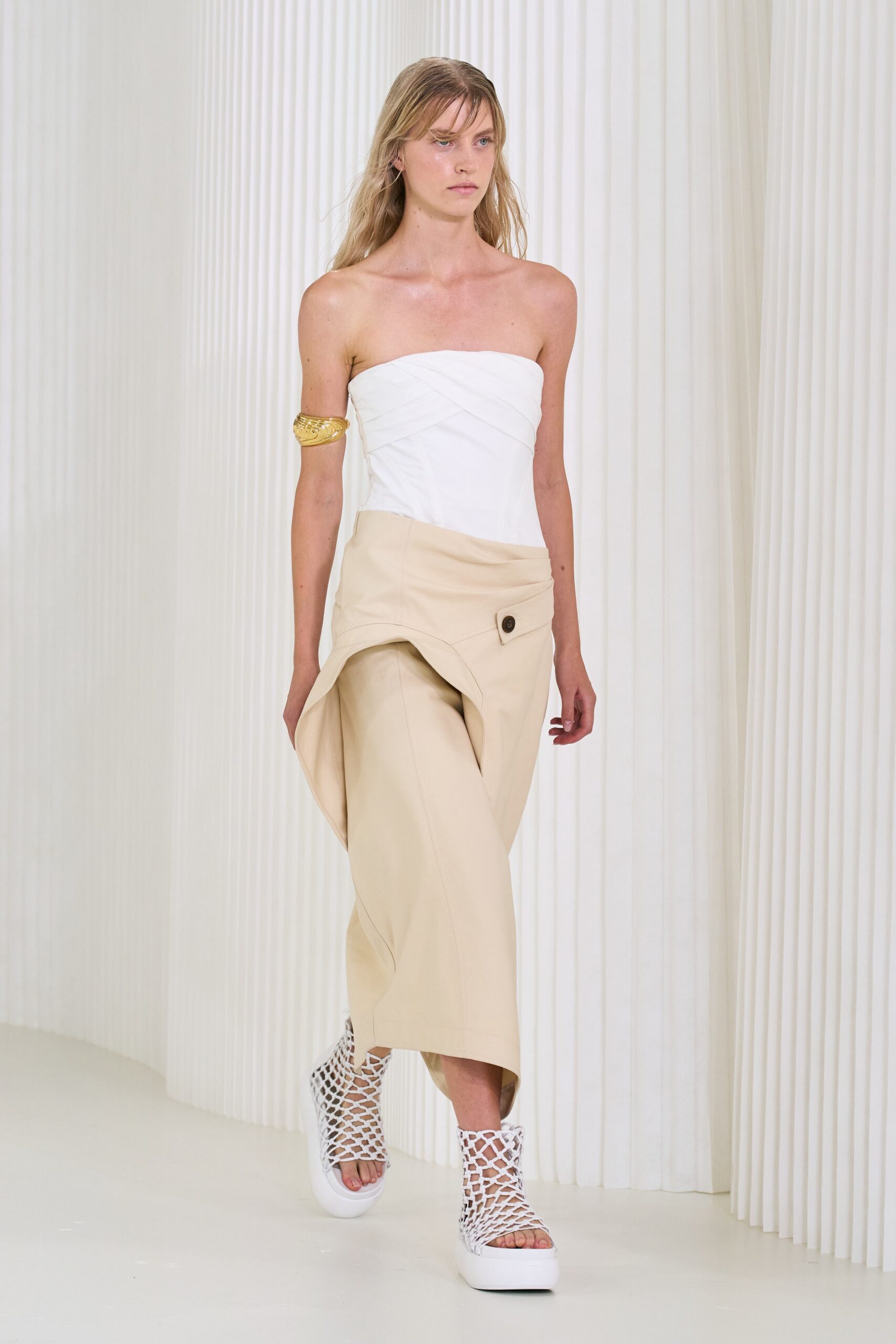 Simkhai S/S 23 Look 15