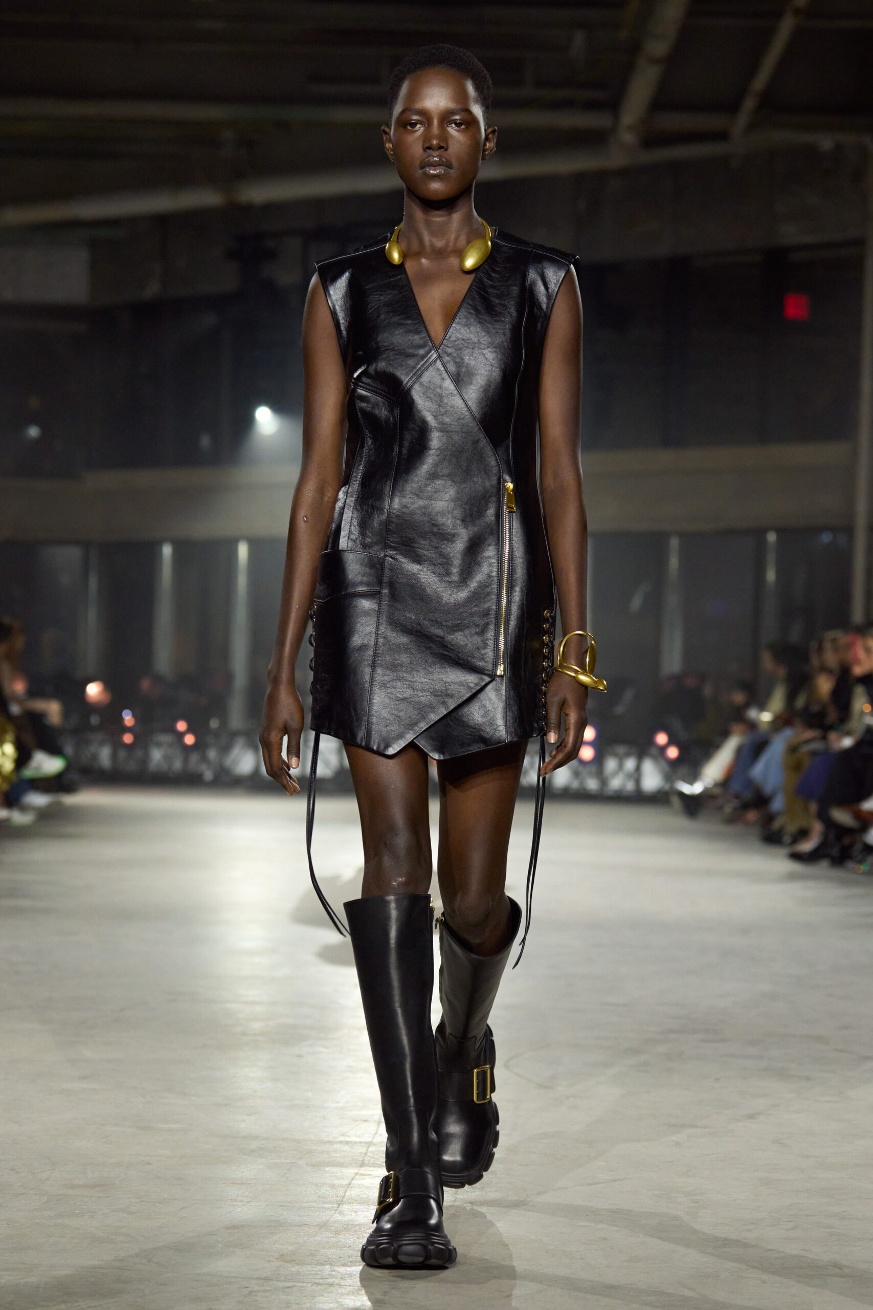 Simkhai F/W 23 Look 15