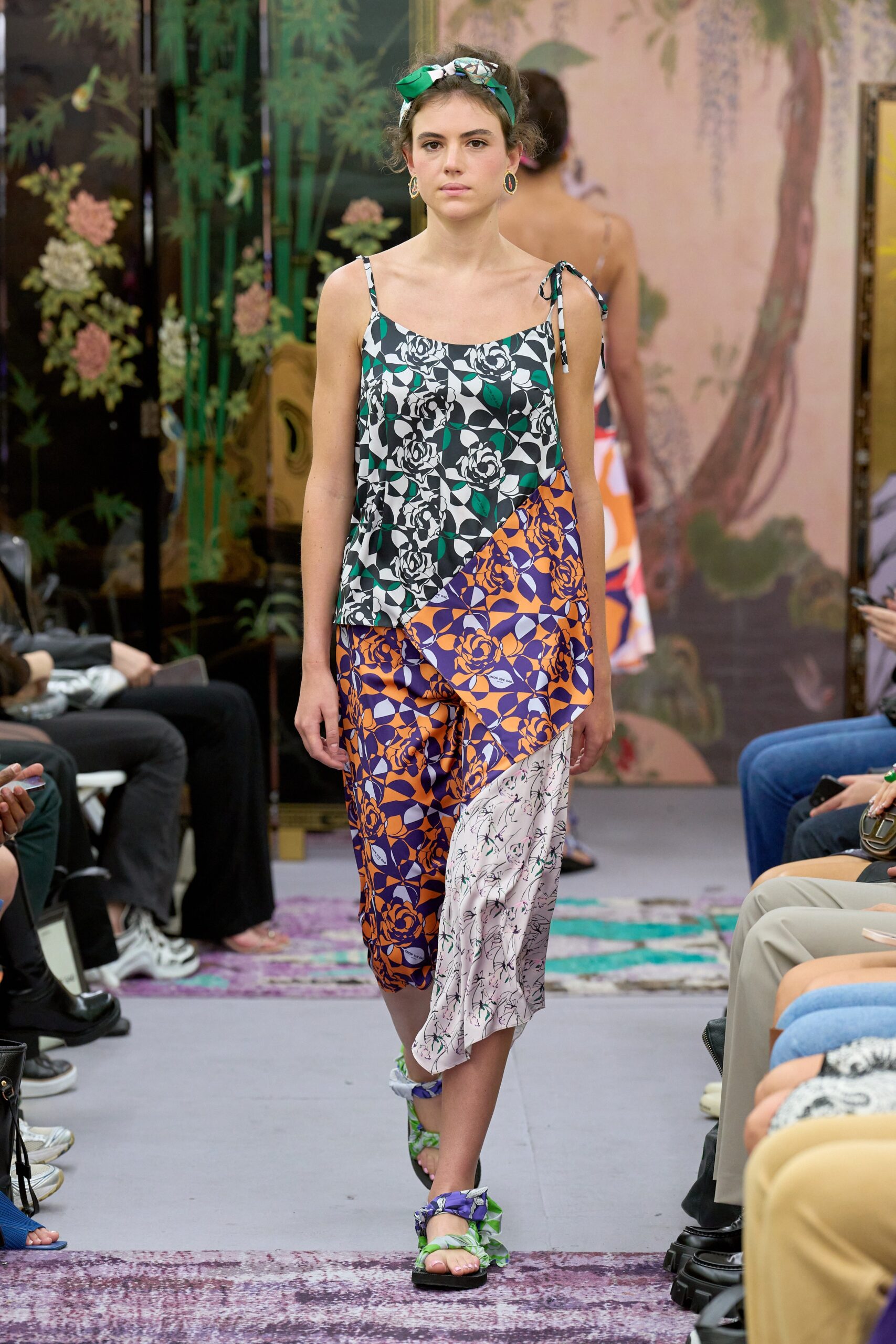 Snow Xue Gao S/S 23 Look 15