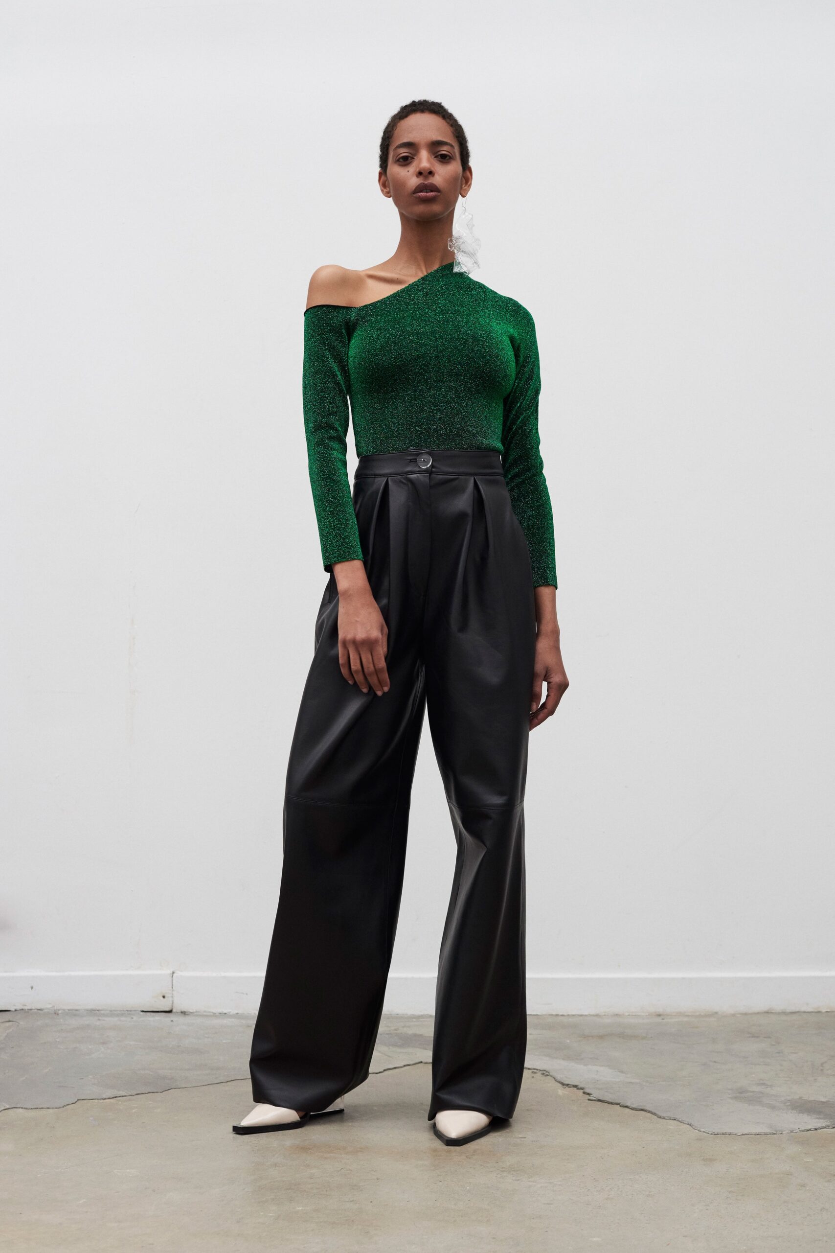 Solace London Resort 19 Look 15