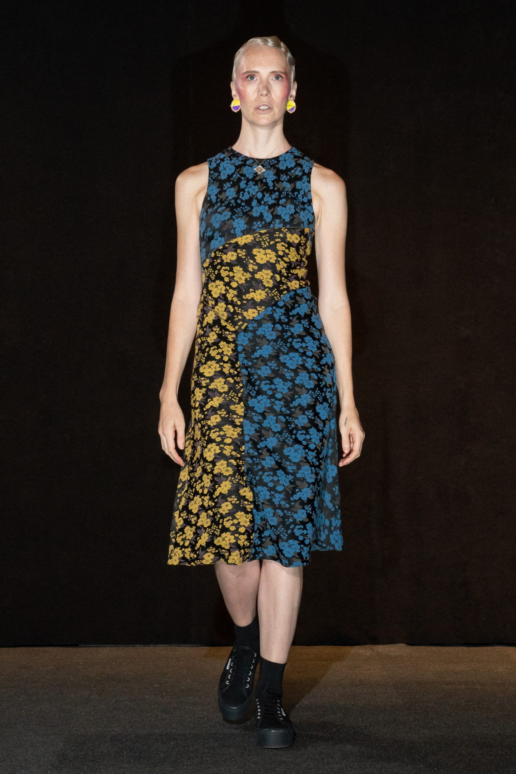 Snow Xue Gao S/S 22 Look 16
