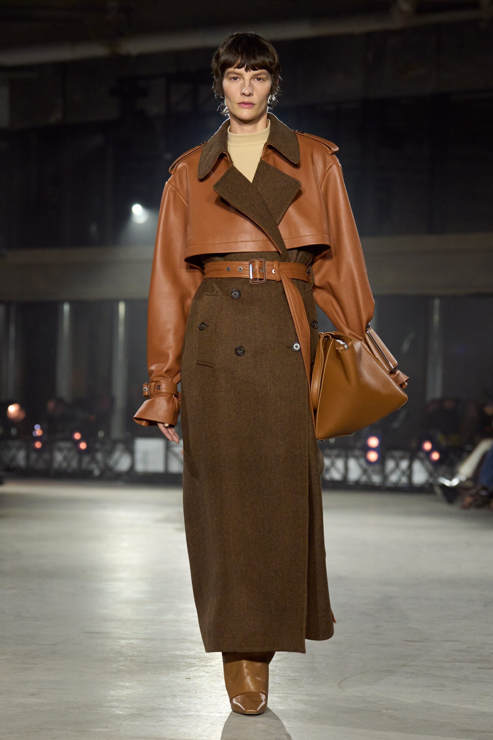 Simkhai F/W 23 Look 16