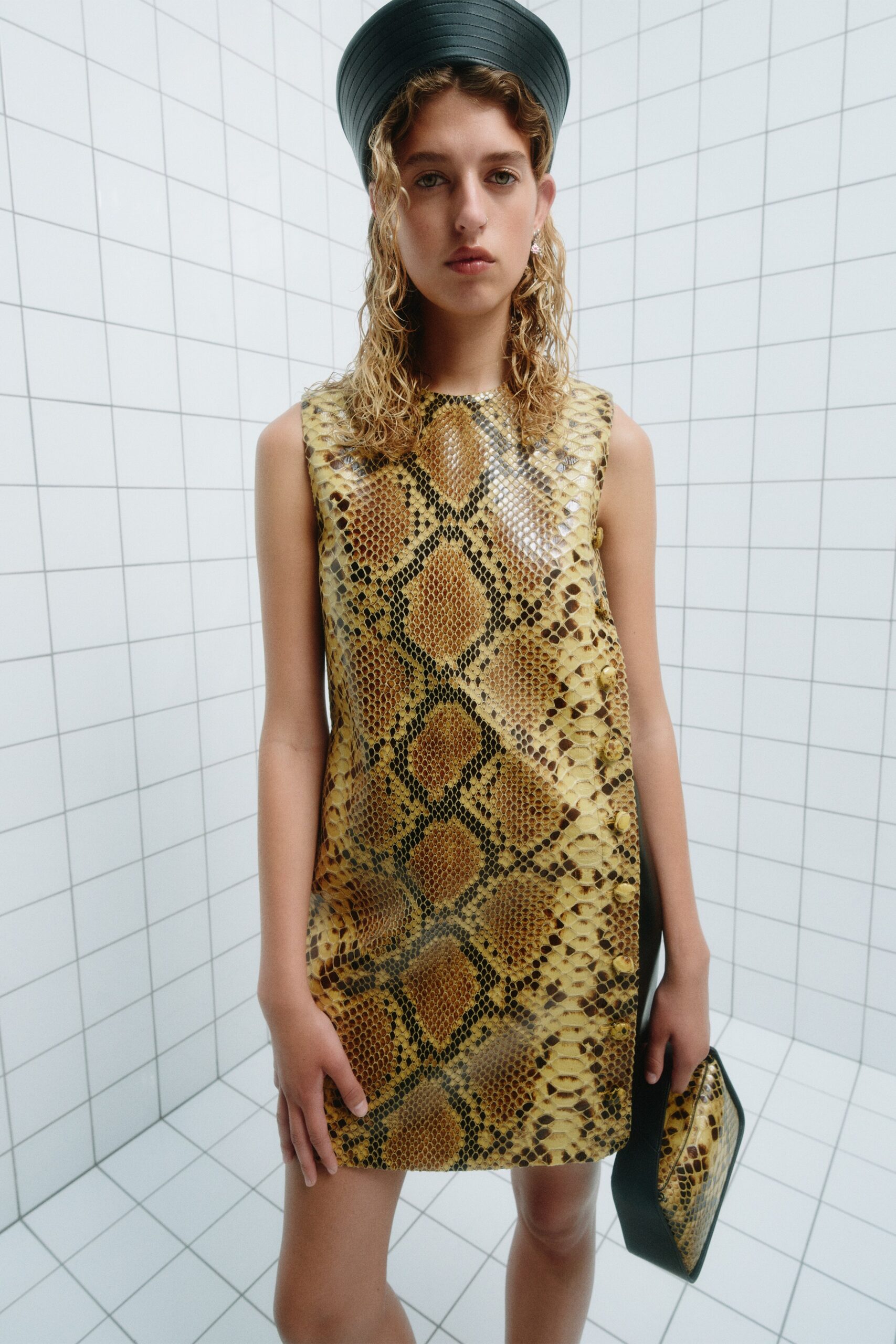 Stand Studio Stockholm S/S 23 Look 16