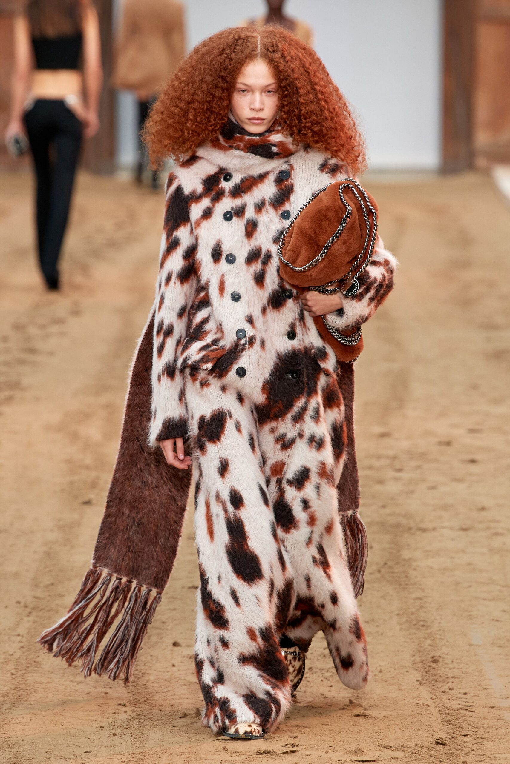 Stella McCartney F/W 23 Look 16