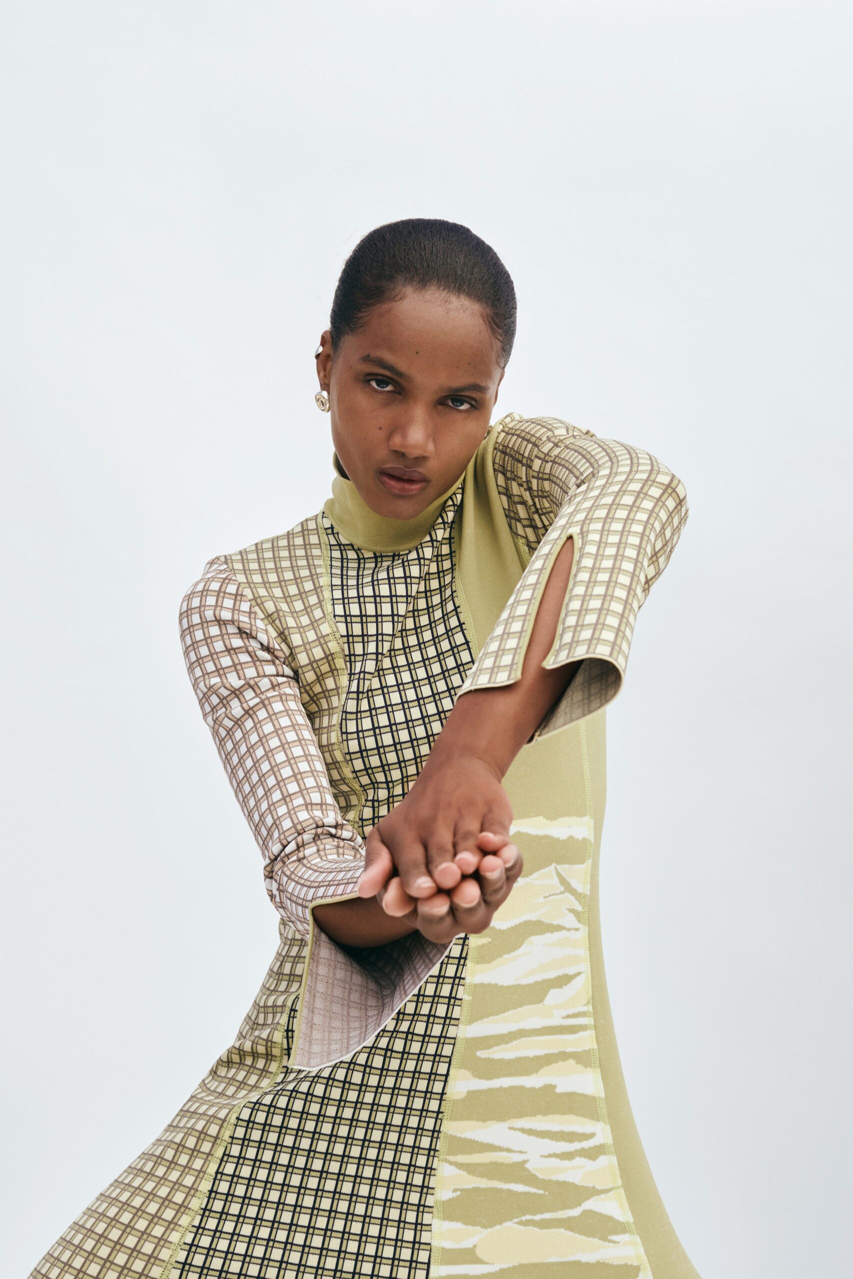 Simkhai Resort 22 Look 14