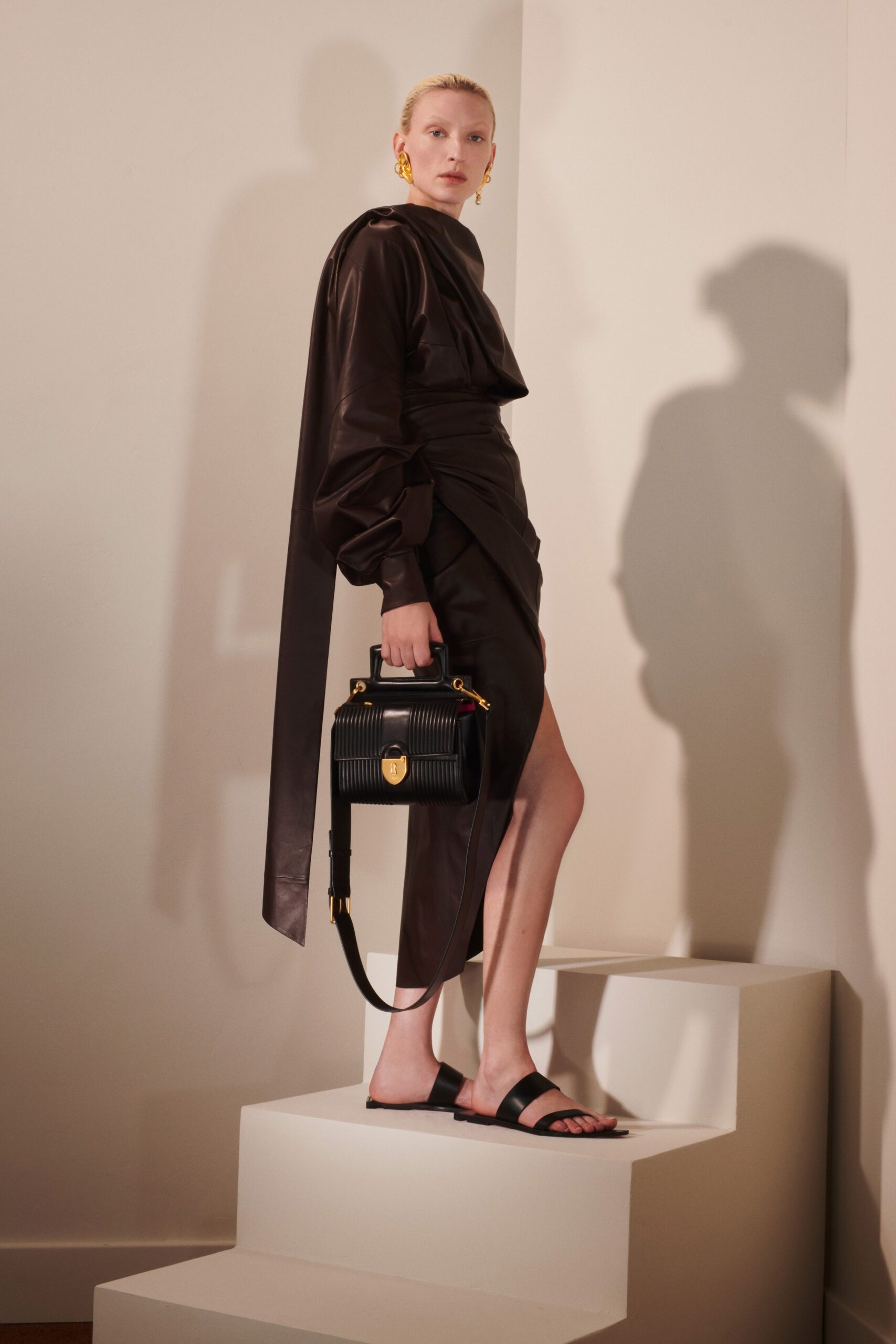 Schiaparelli F/W 20 Look 16
