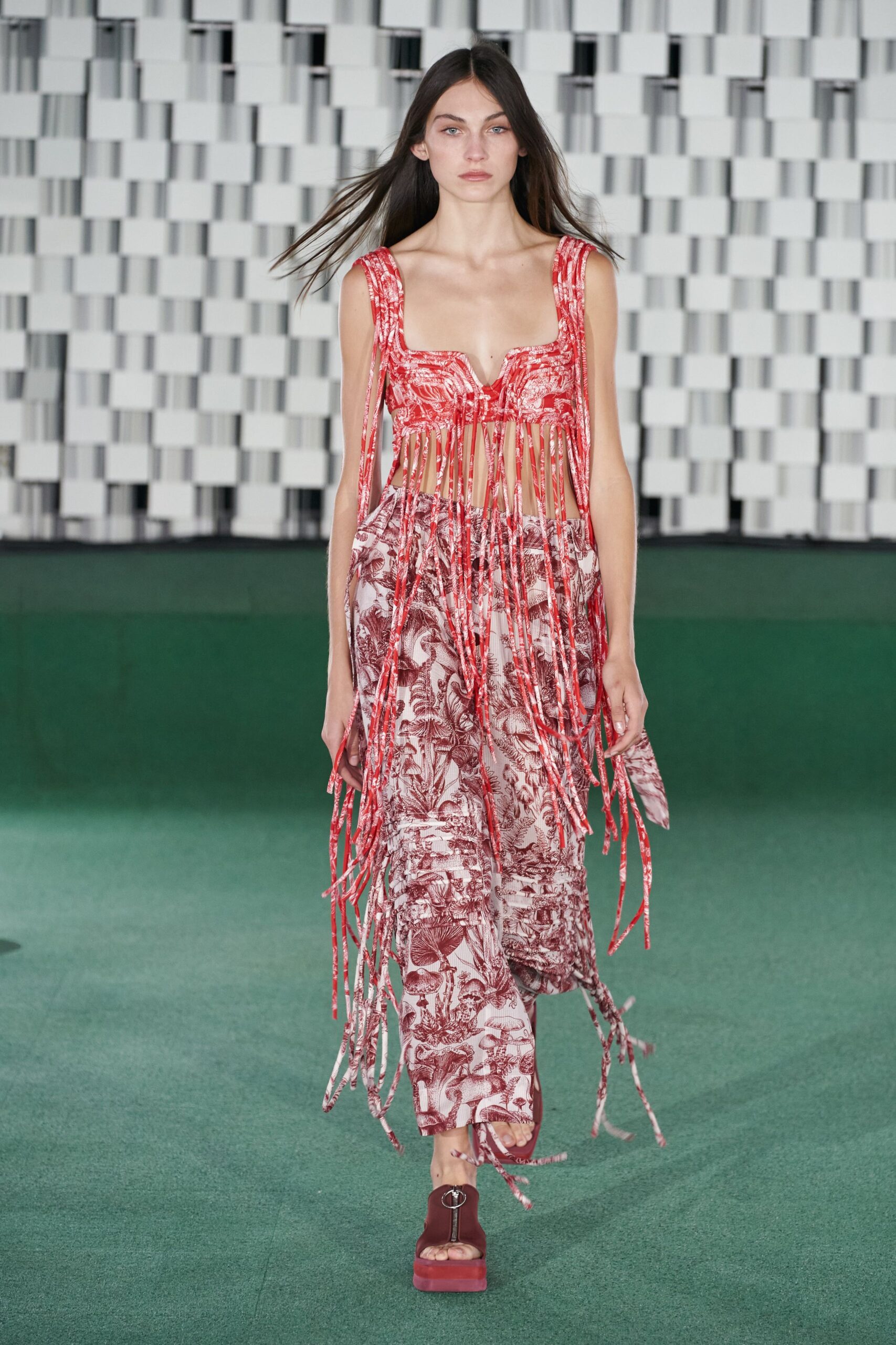 Stella McCartney S/S 22 Look 17