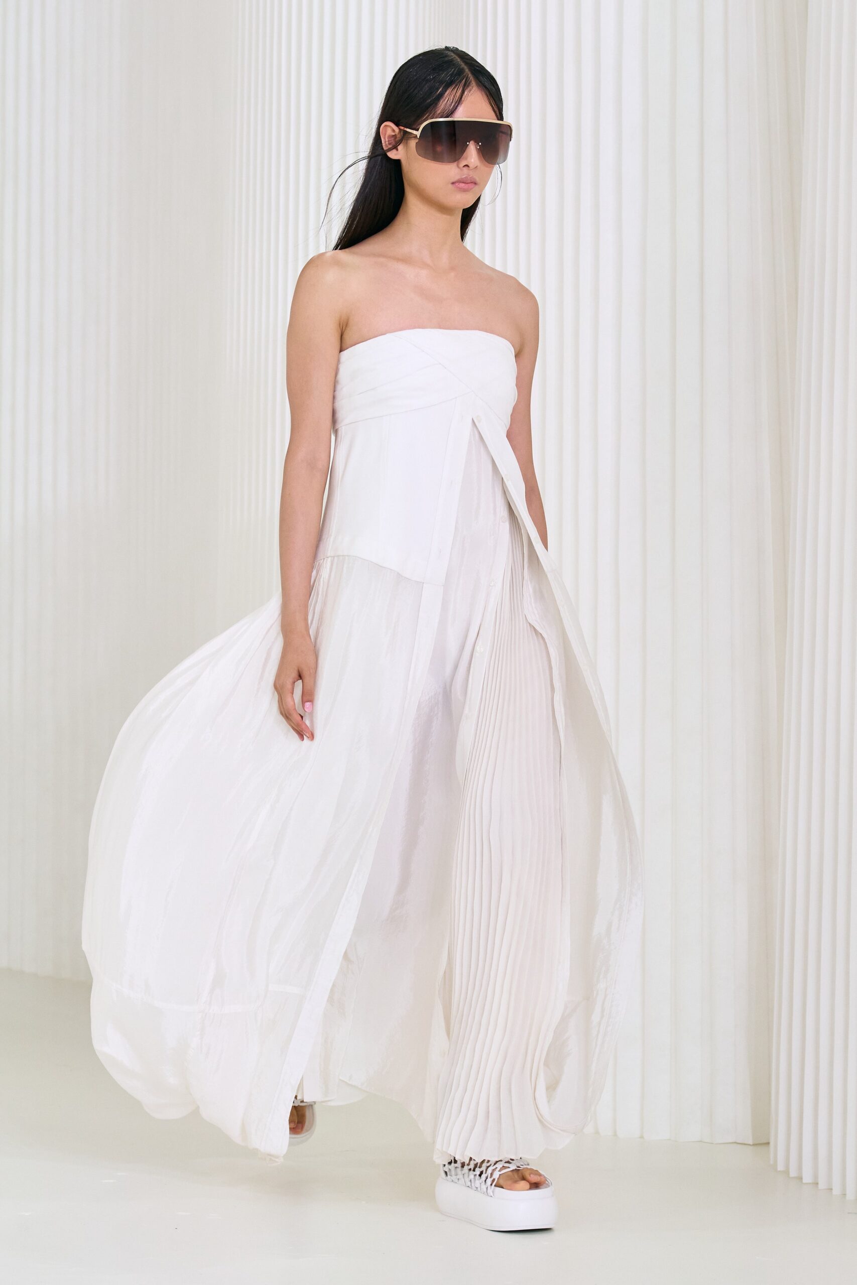 Simkhai S/S 23 Look 17
