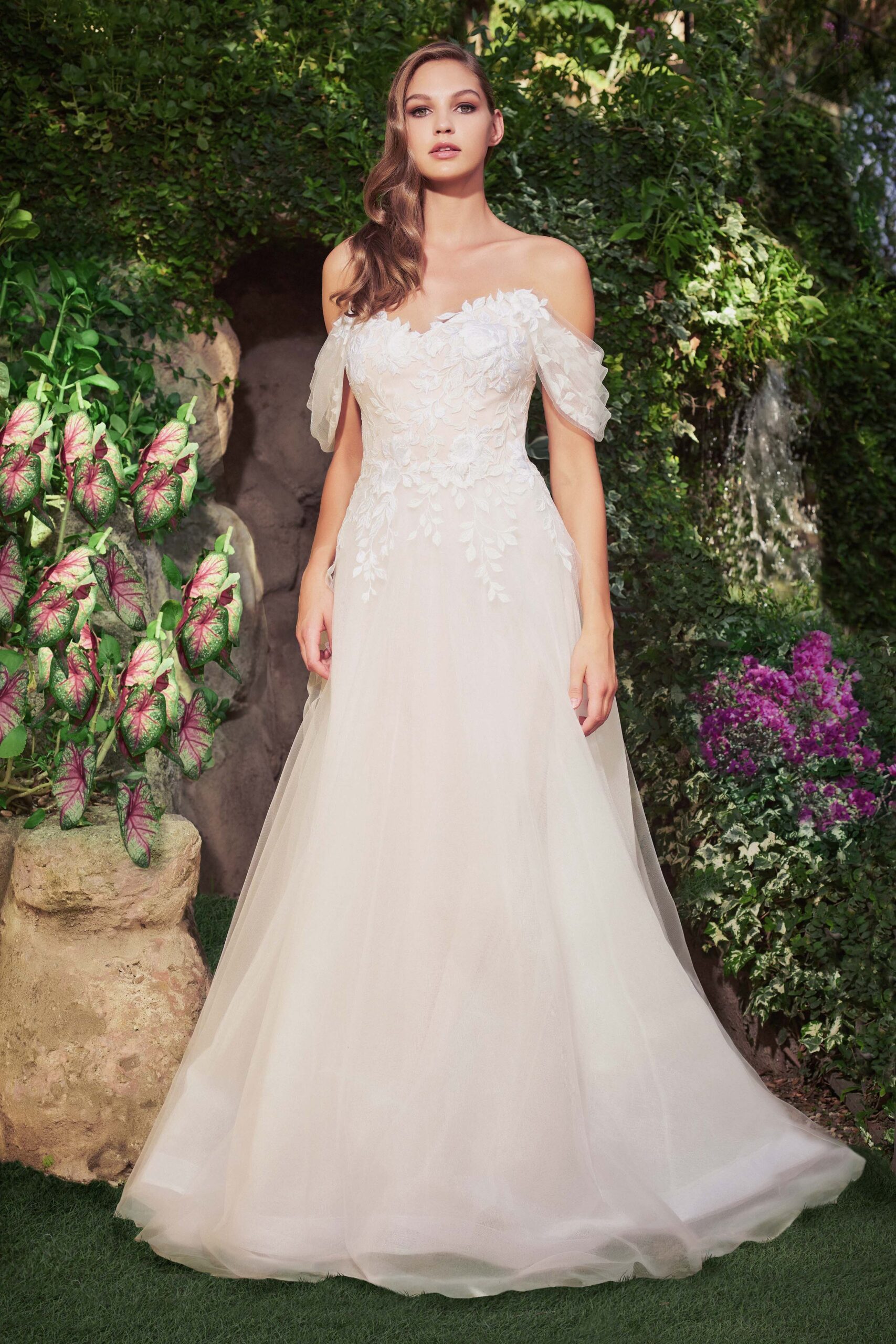 Tadashi Shoji F/W 20 Bridal Look 18