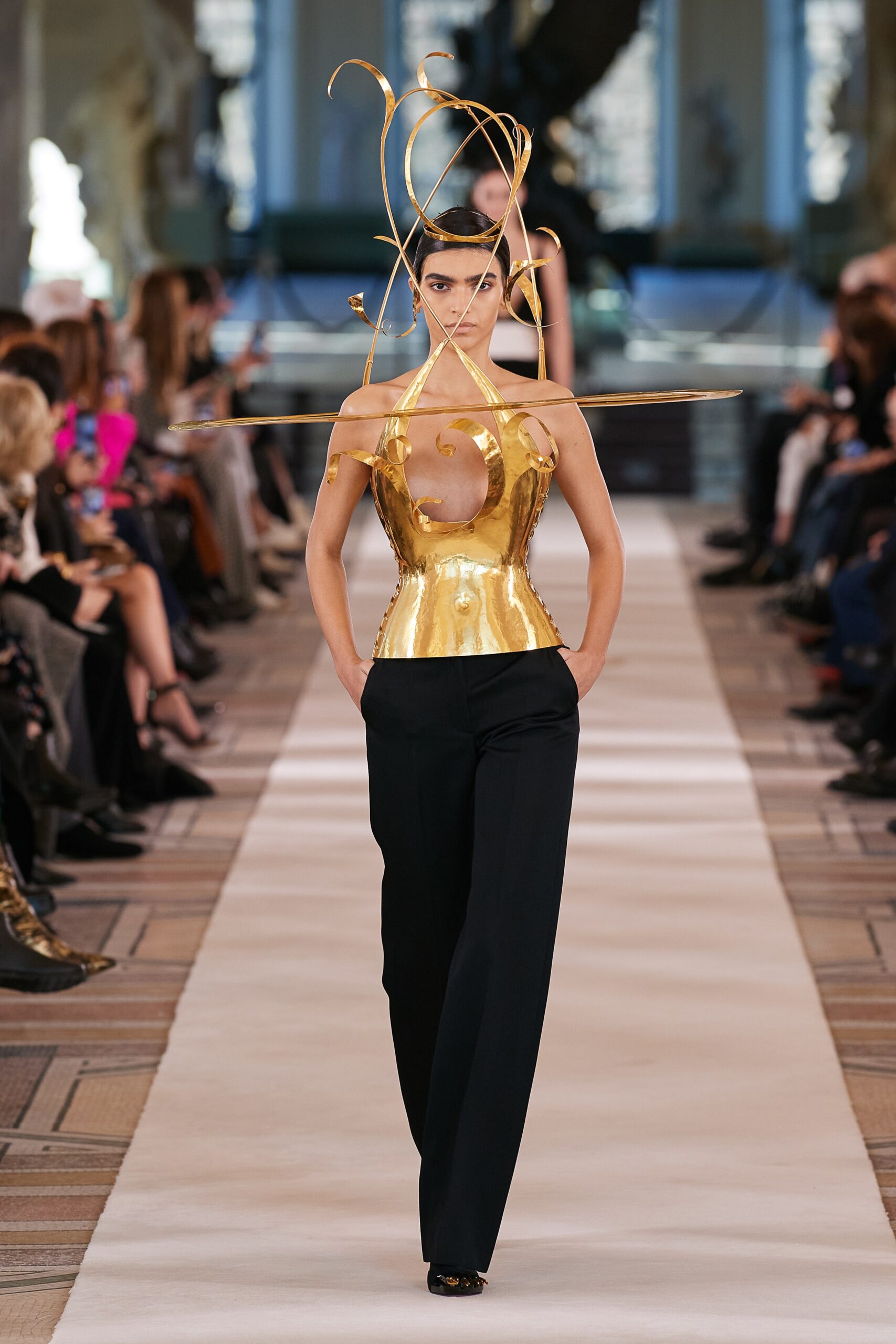 Schiaparelli S/S 22 Couture Look 19