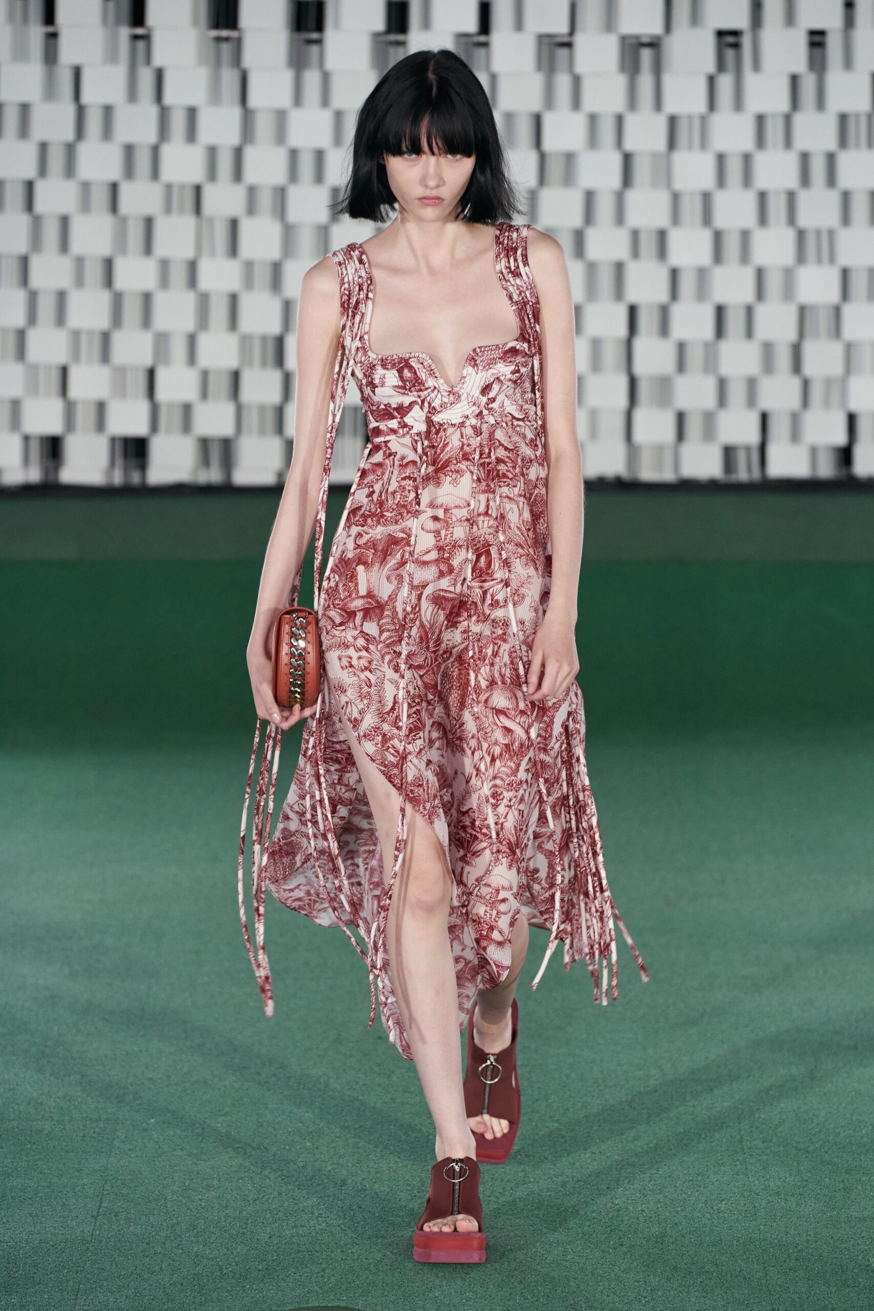 Stella McCartney S/S 22 Look 19