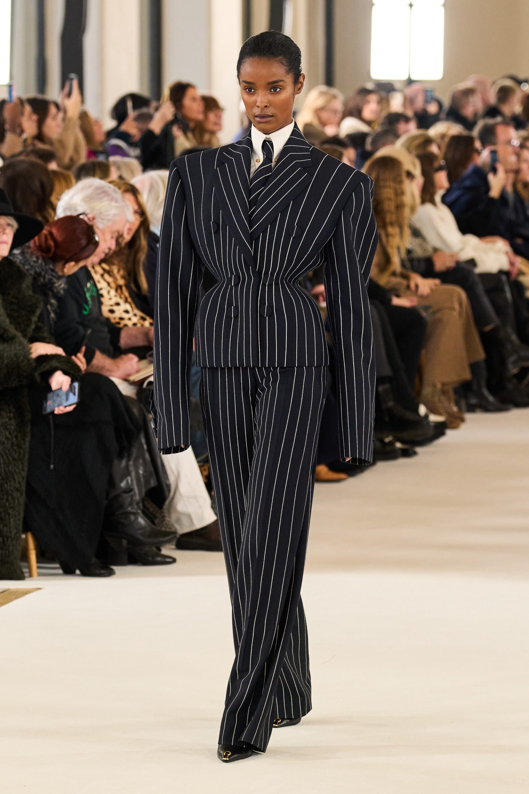 Schiaparelli S/S 23 Couture Look 19