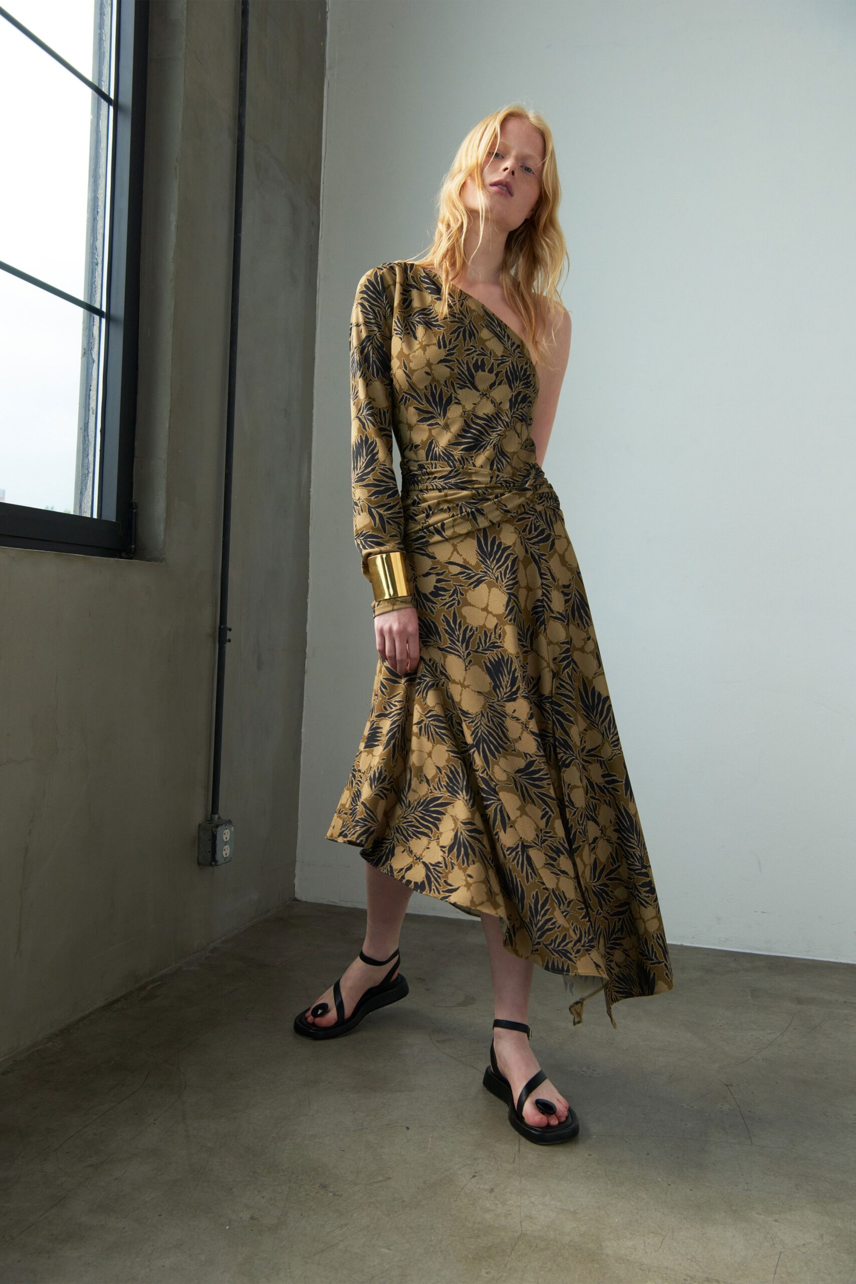 Tanya Taylor Resort 23 Look 19