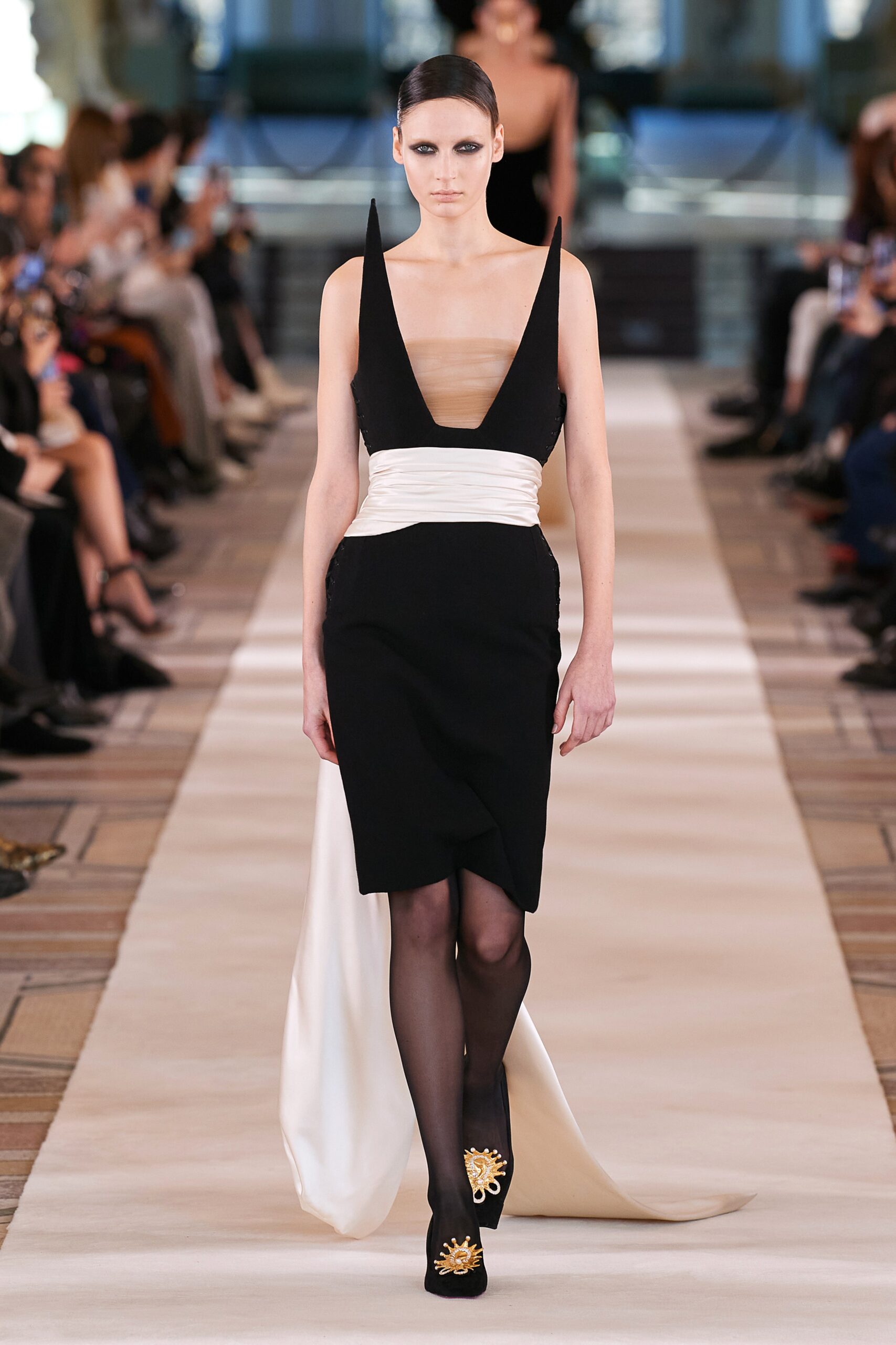 Schiaparelli S/S 22 Couture Look 20