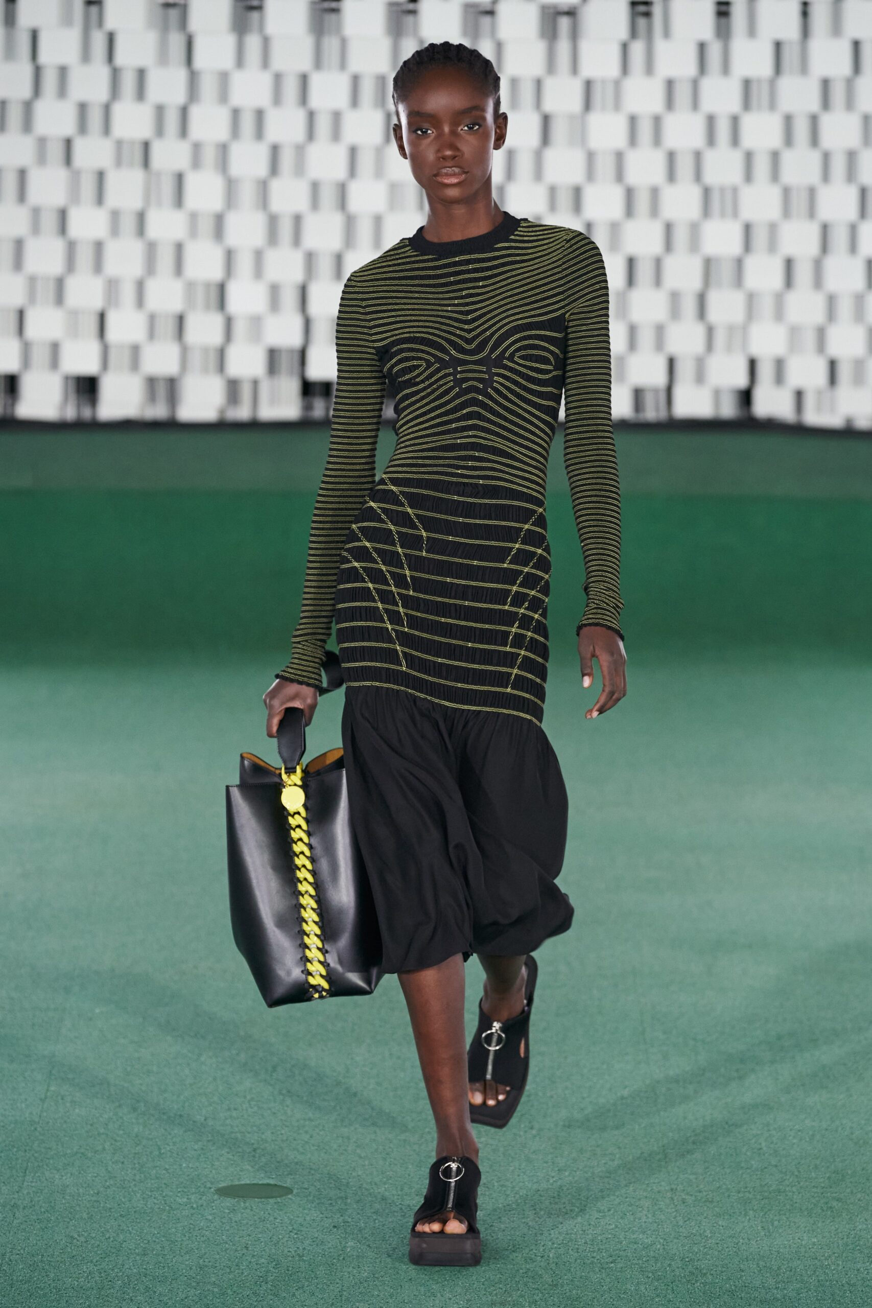 Stella McCartney S/S 22 Look 20