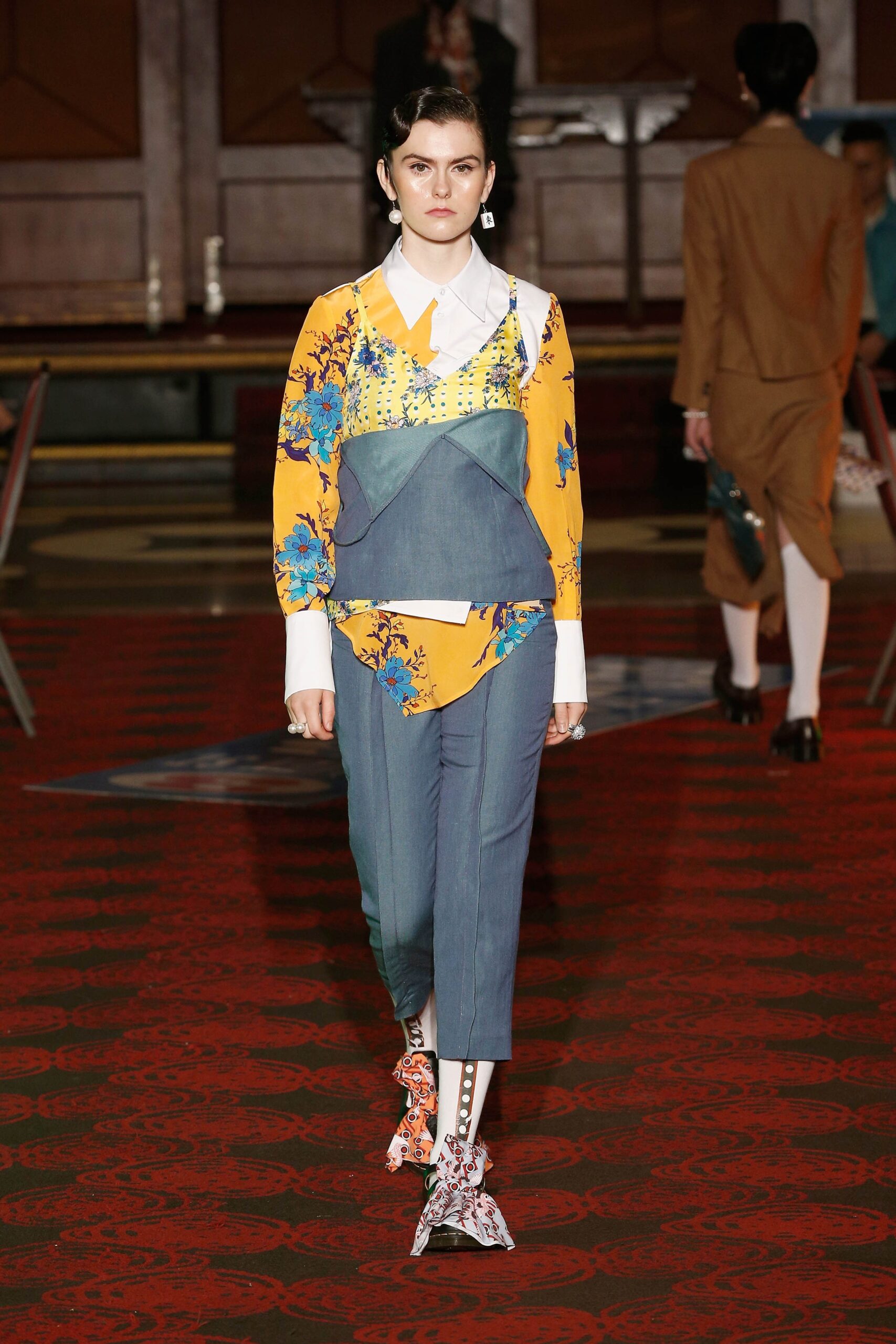 Snow Xue Gao S/S 19 Look 20