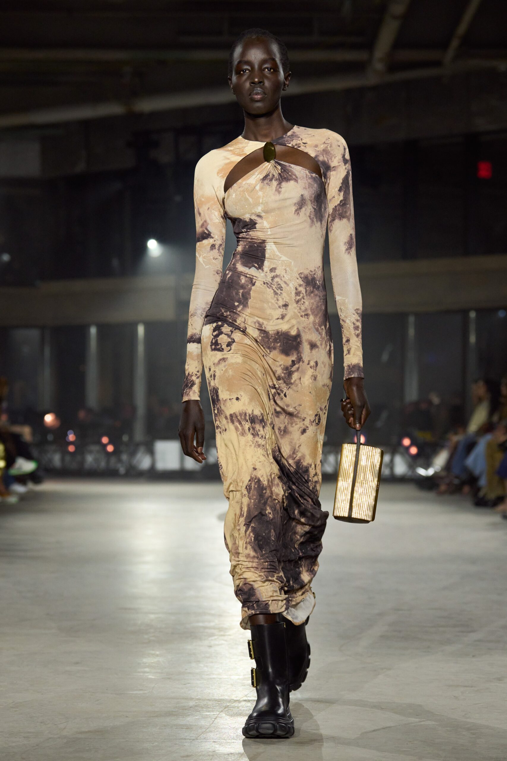 Simkhai F/W 23 Look 21