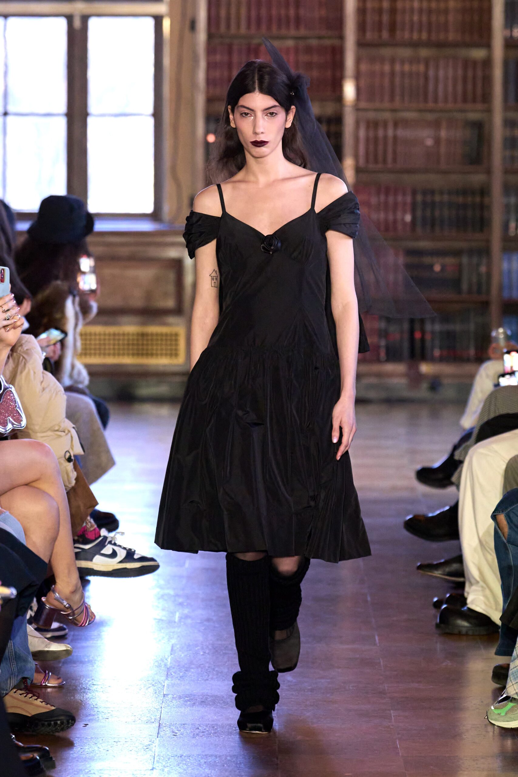 Sandy Liang F/W 23 Look 22