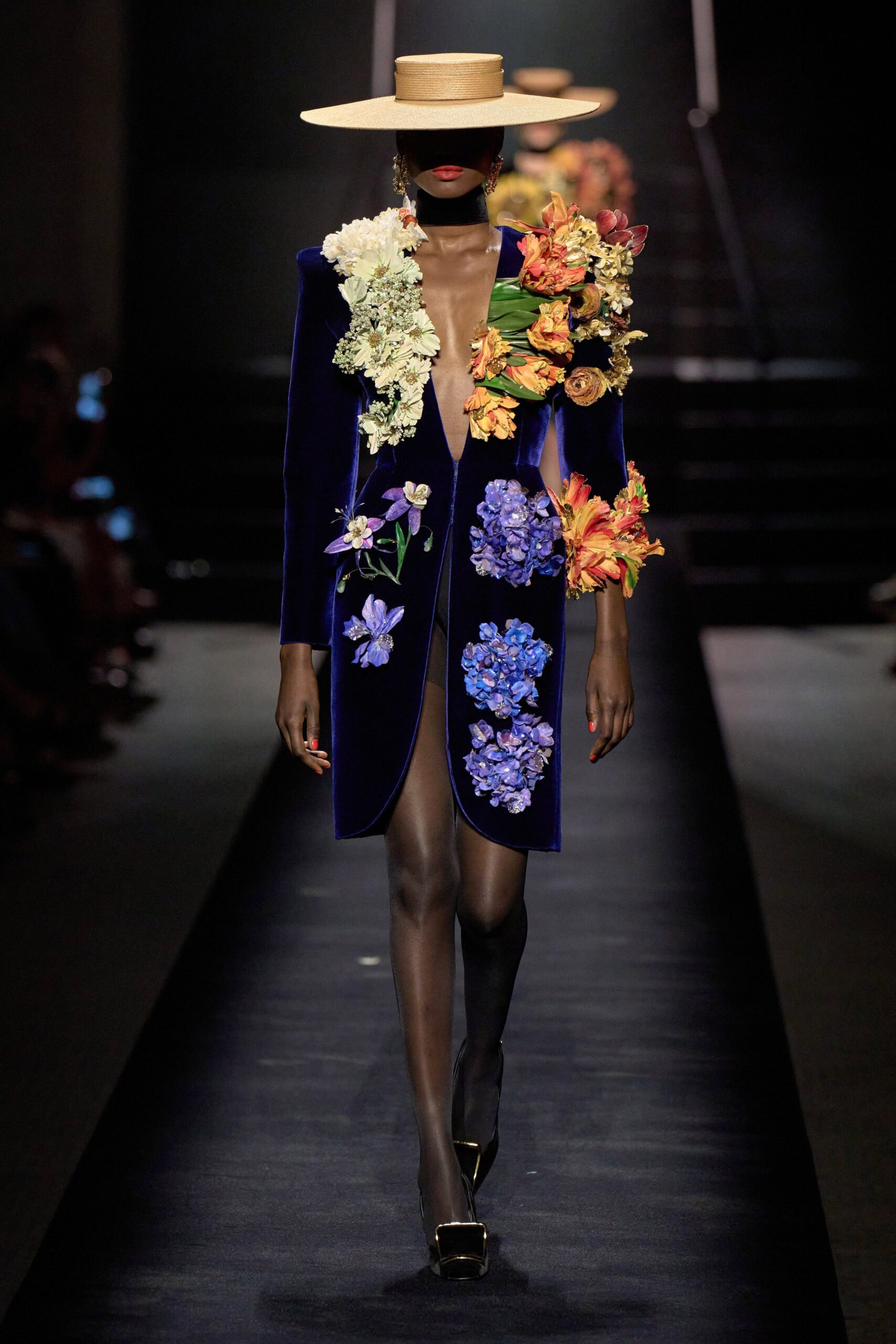 Schiaparelli F/W 22 Couture Look 22