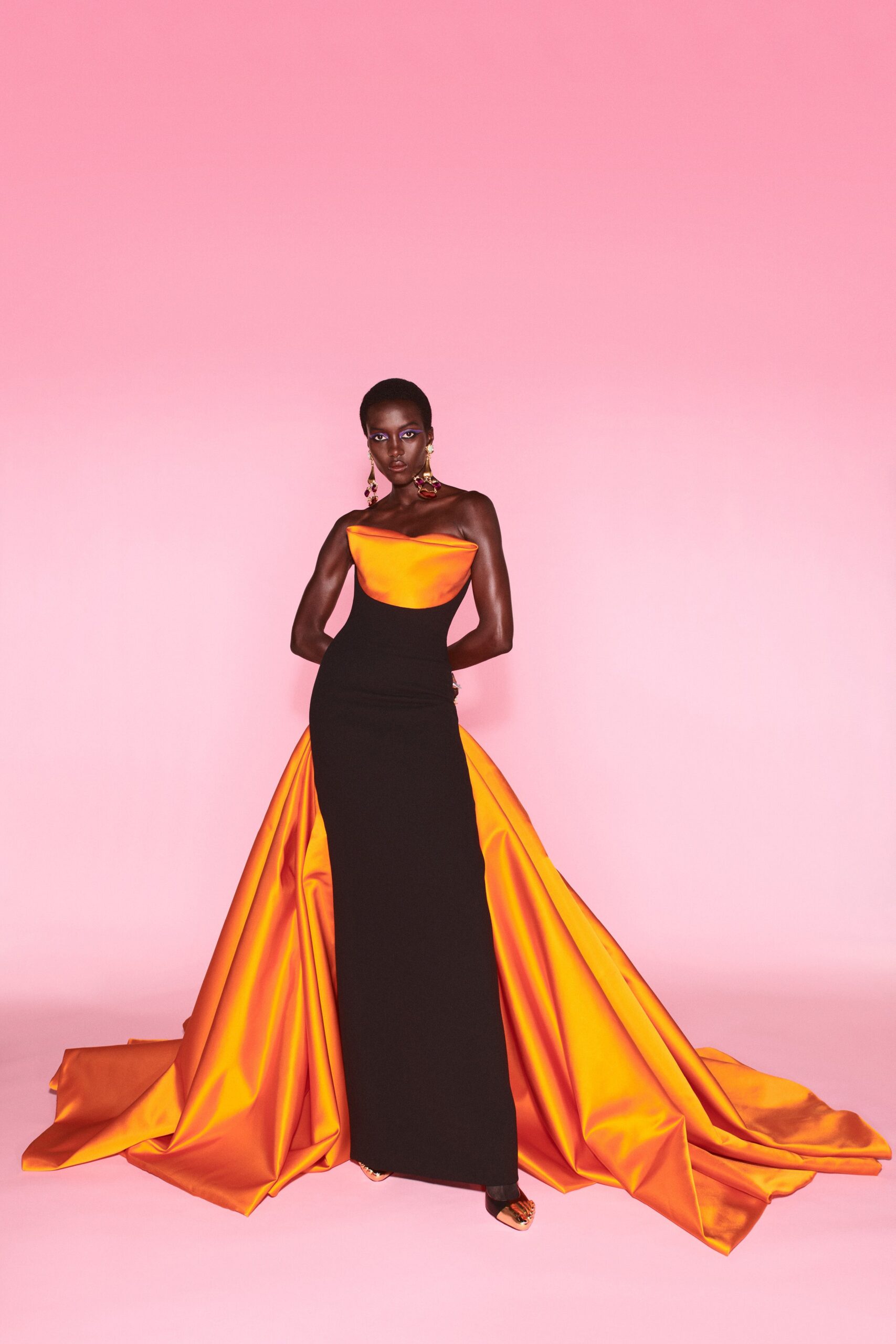 Schiaparelli F/W 21 Couture Look 23