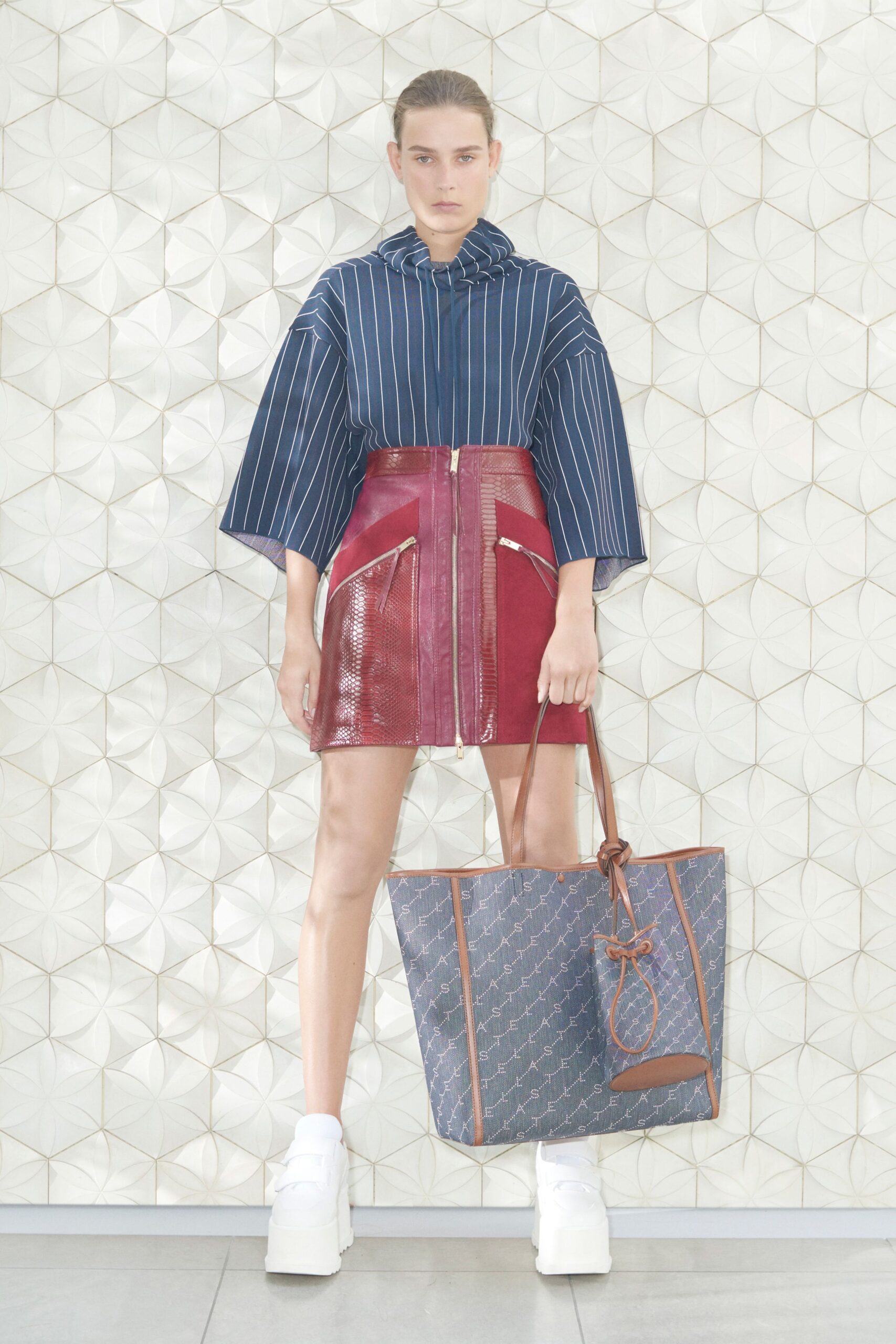 Stella McCartney Resort 19 Look 23