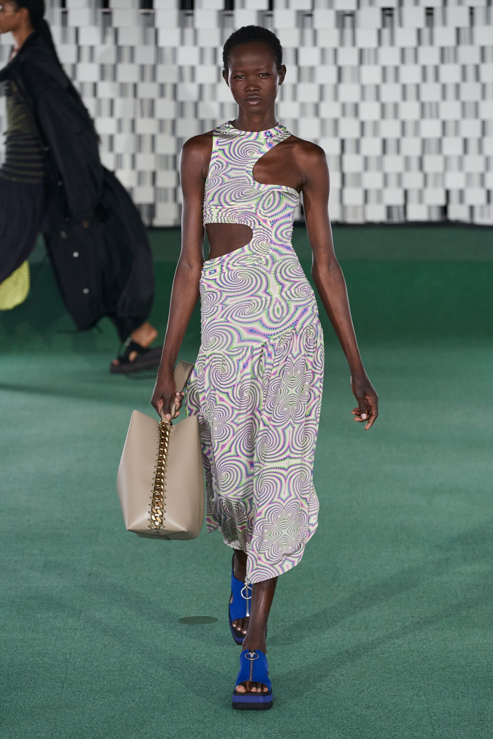 Stella McCartney S/S 22 Look 23
