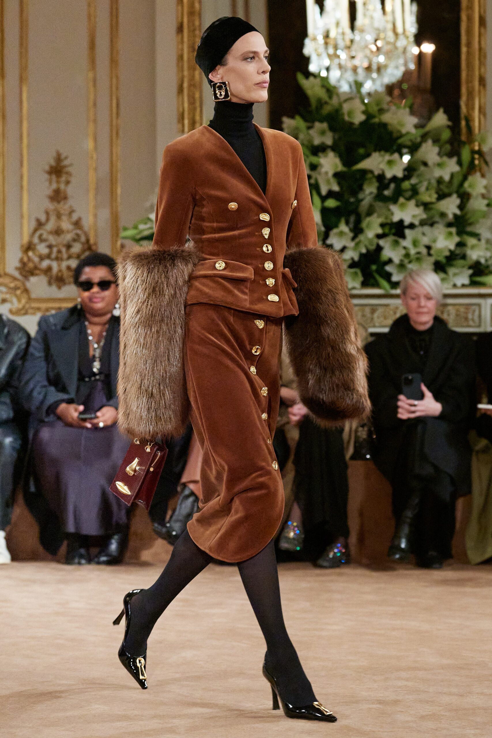 Schiaparelli F/W 23 Look 23