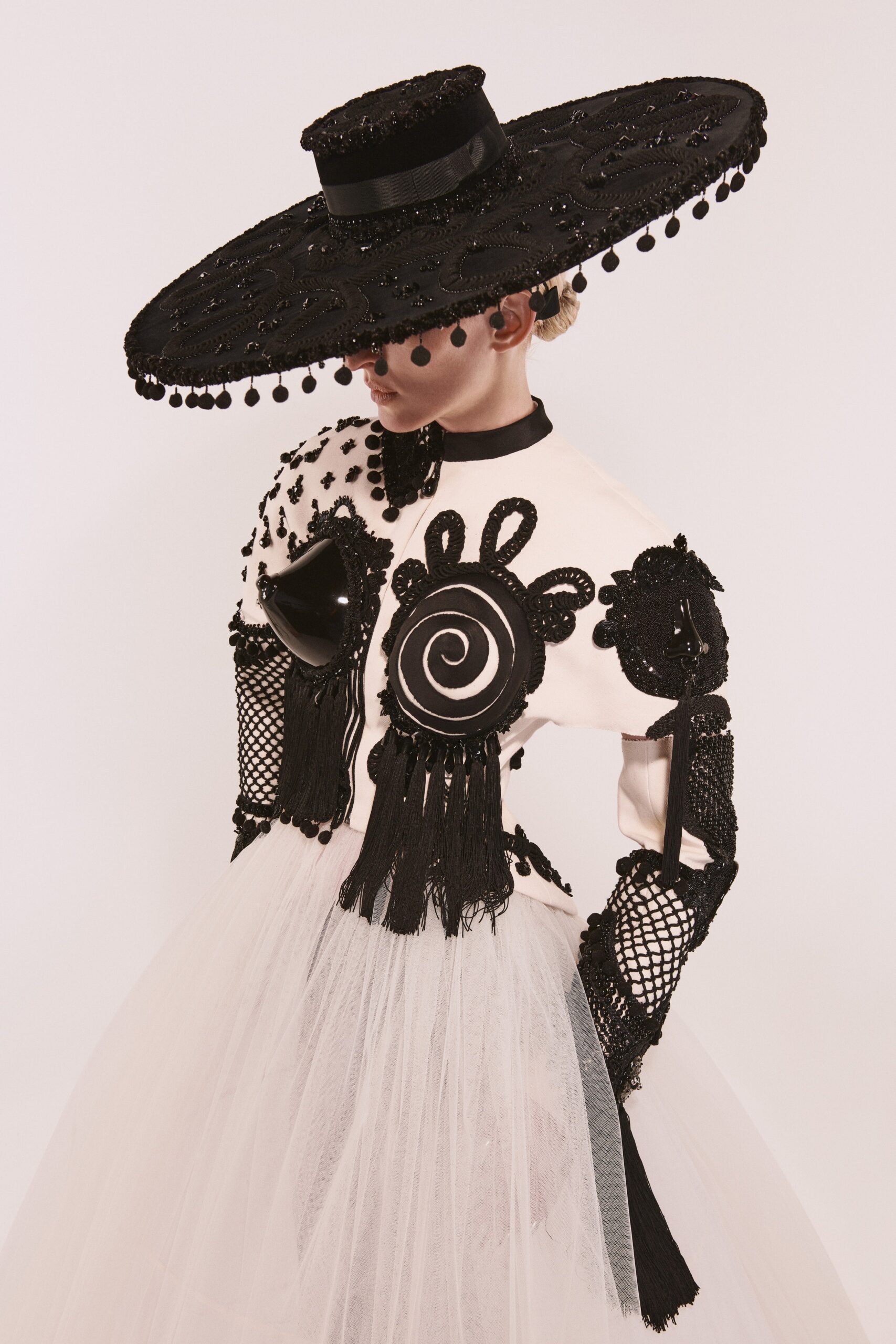 Schiaparelli F/W 21 Couture Look 24