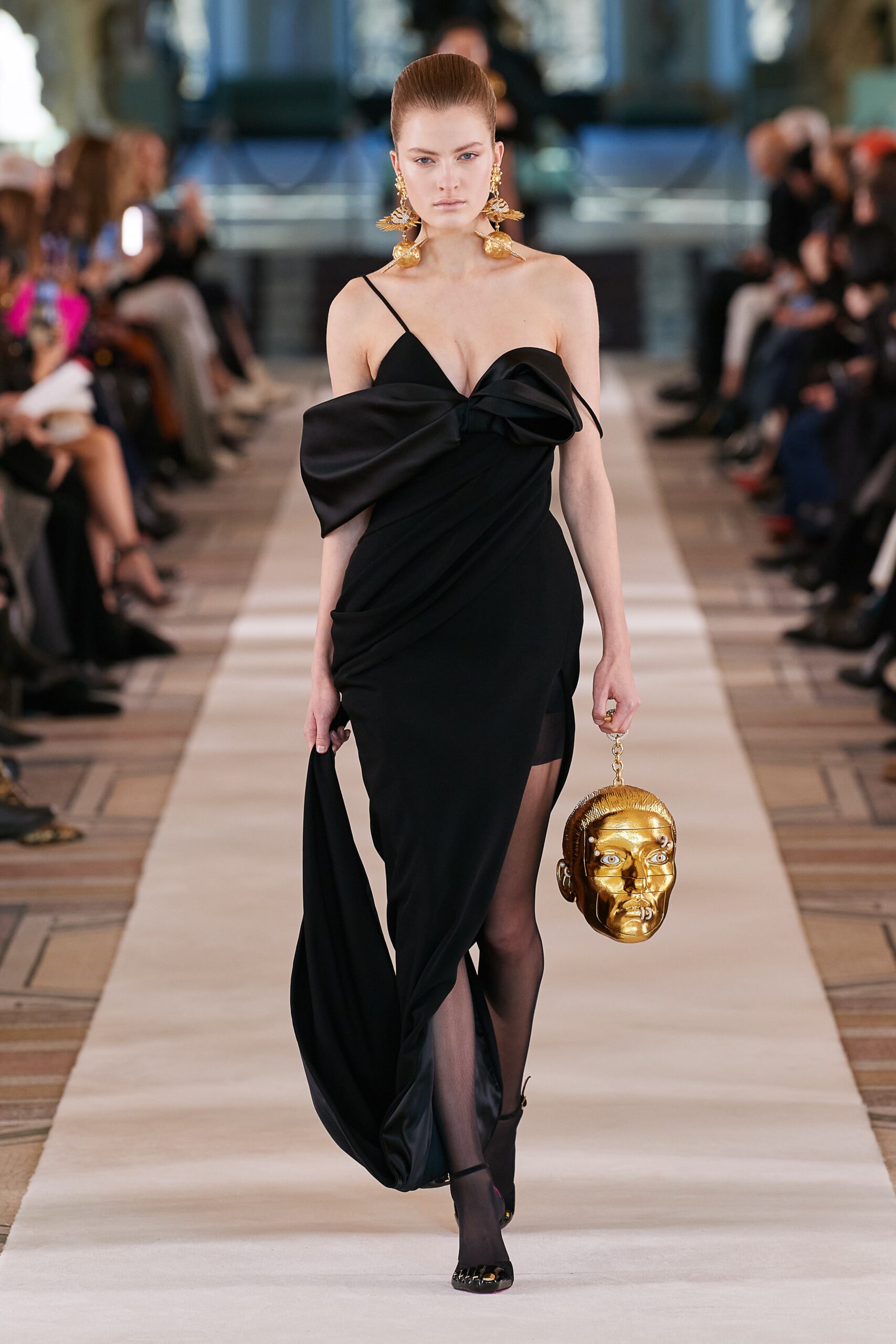 Schiaparelli S/S 22 Couture Look 24
