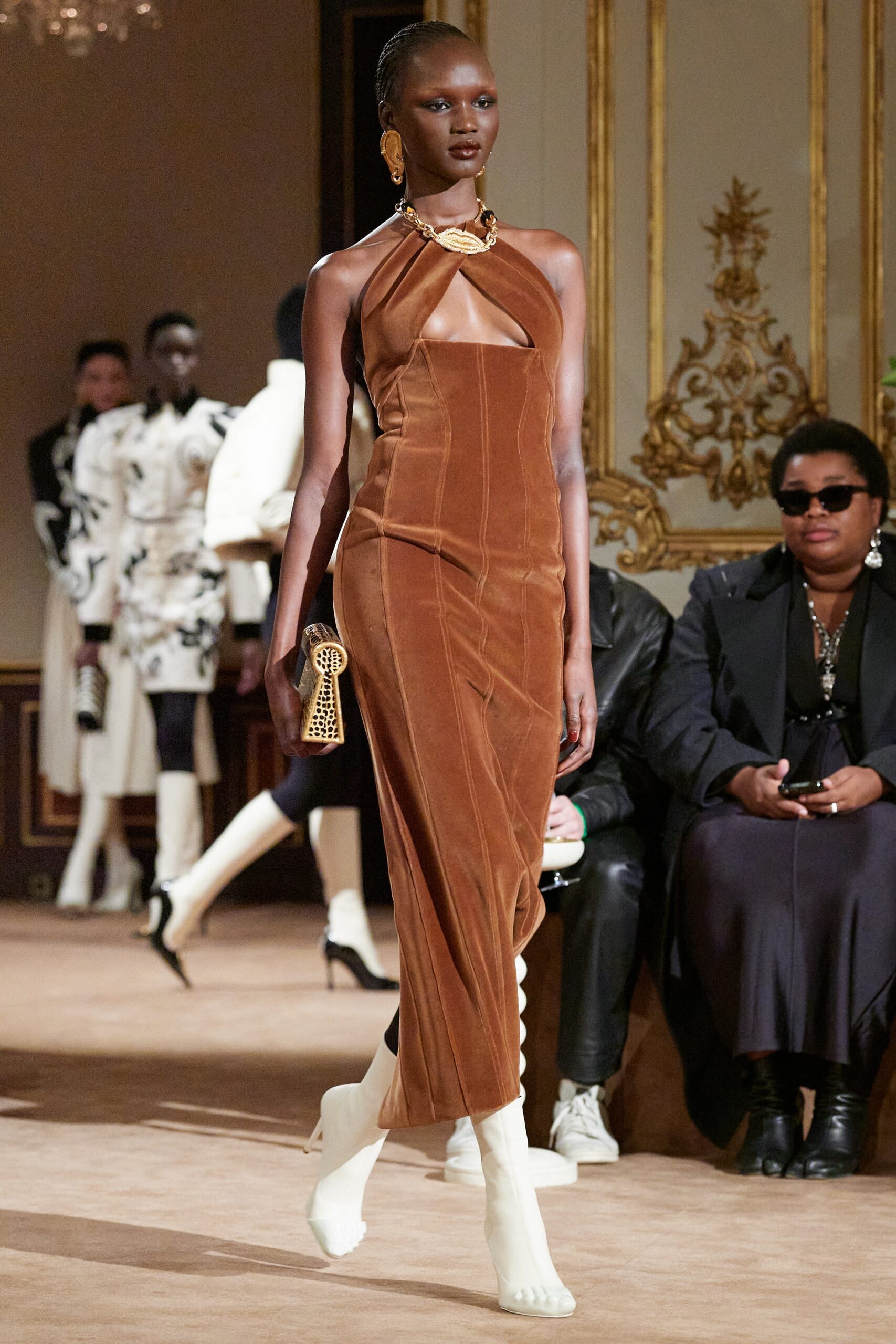 Schiaparelli F/W 23 Look 24