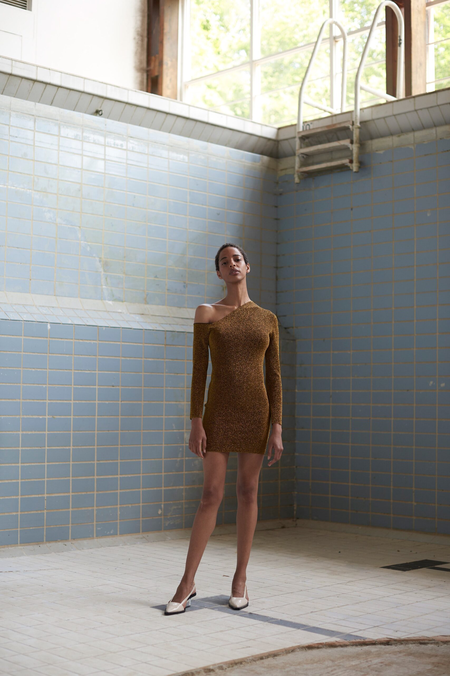 Solace London Resort 19 Look 24