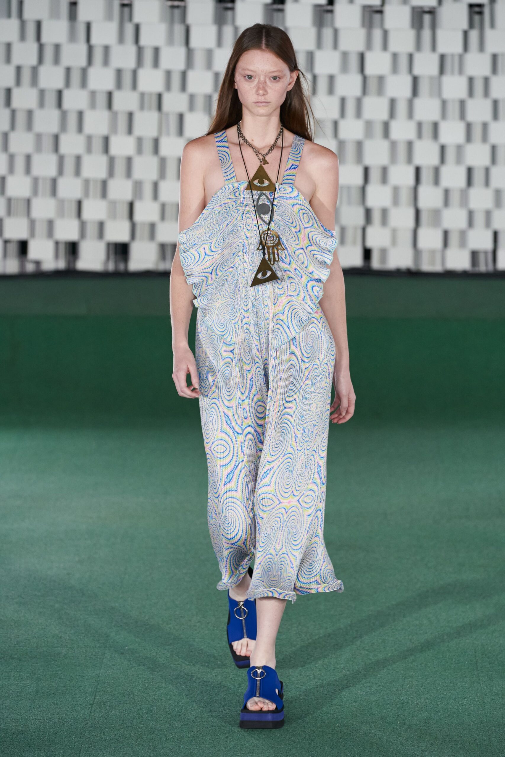 Stella McCartney S/S 22 Look 25