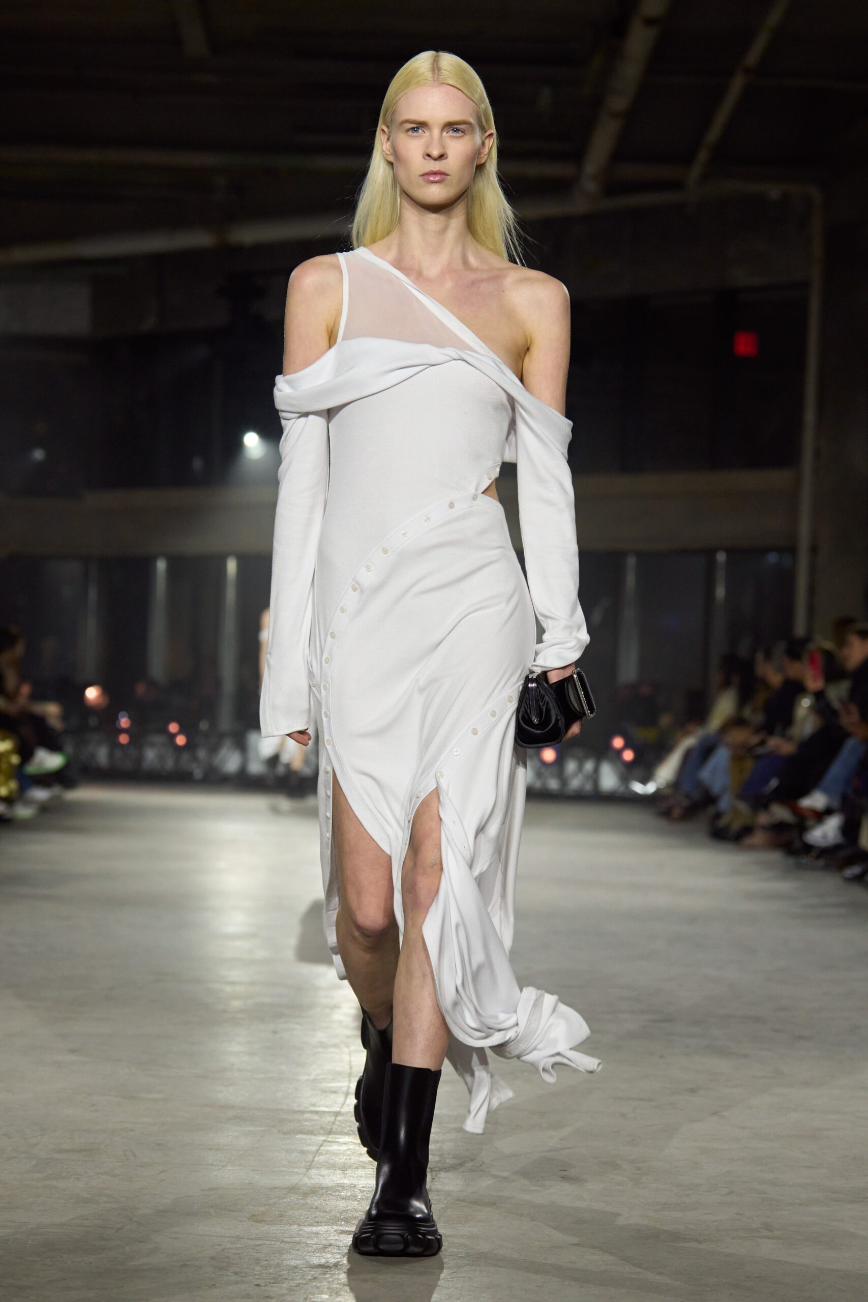 Simkhai F/W 23 Look 25