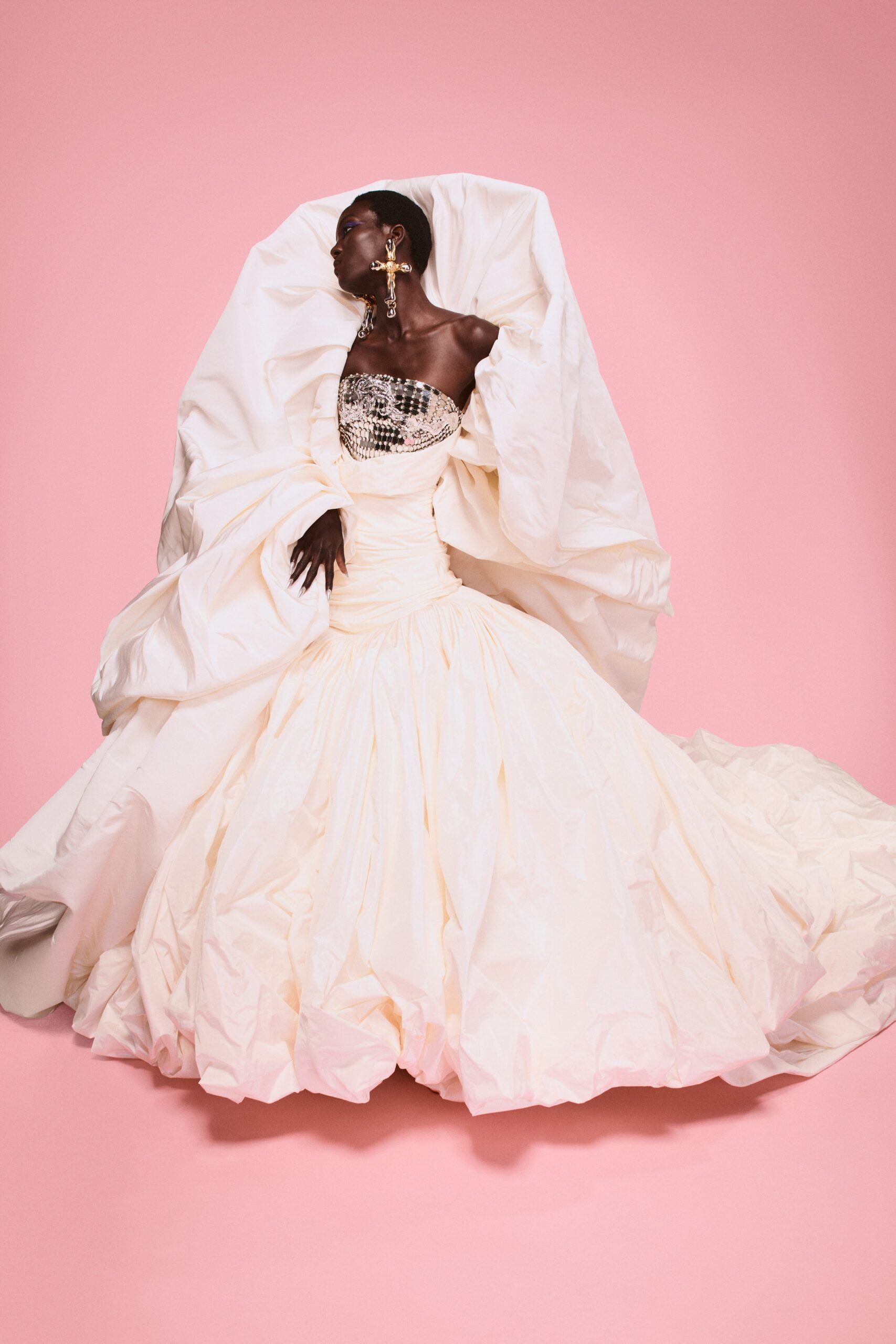 Schiaparelli F/W 21 Couture Look 26