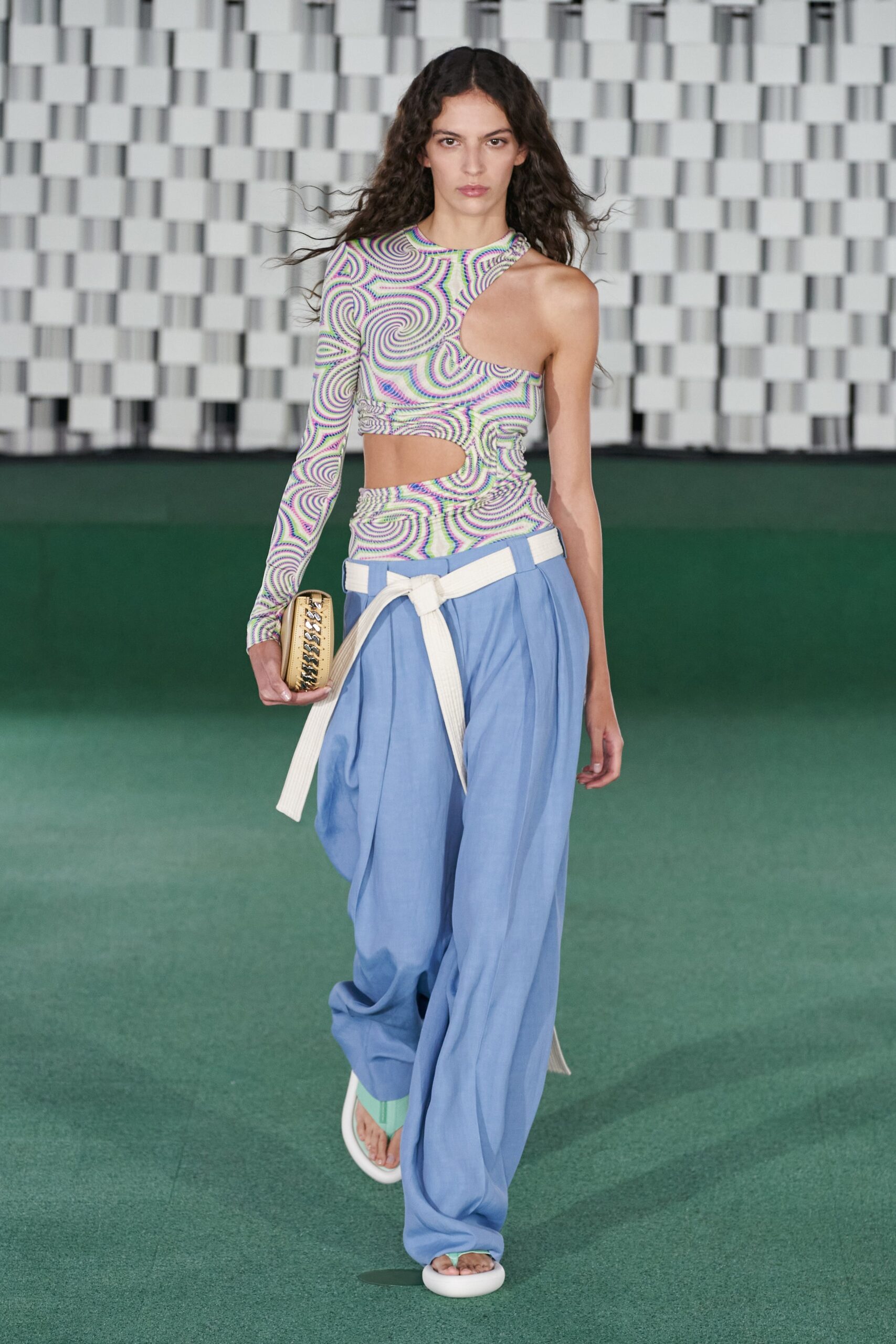 Stella McCartney S/S 22 Look 26