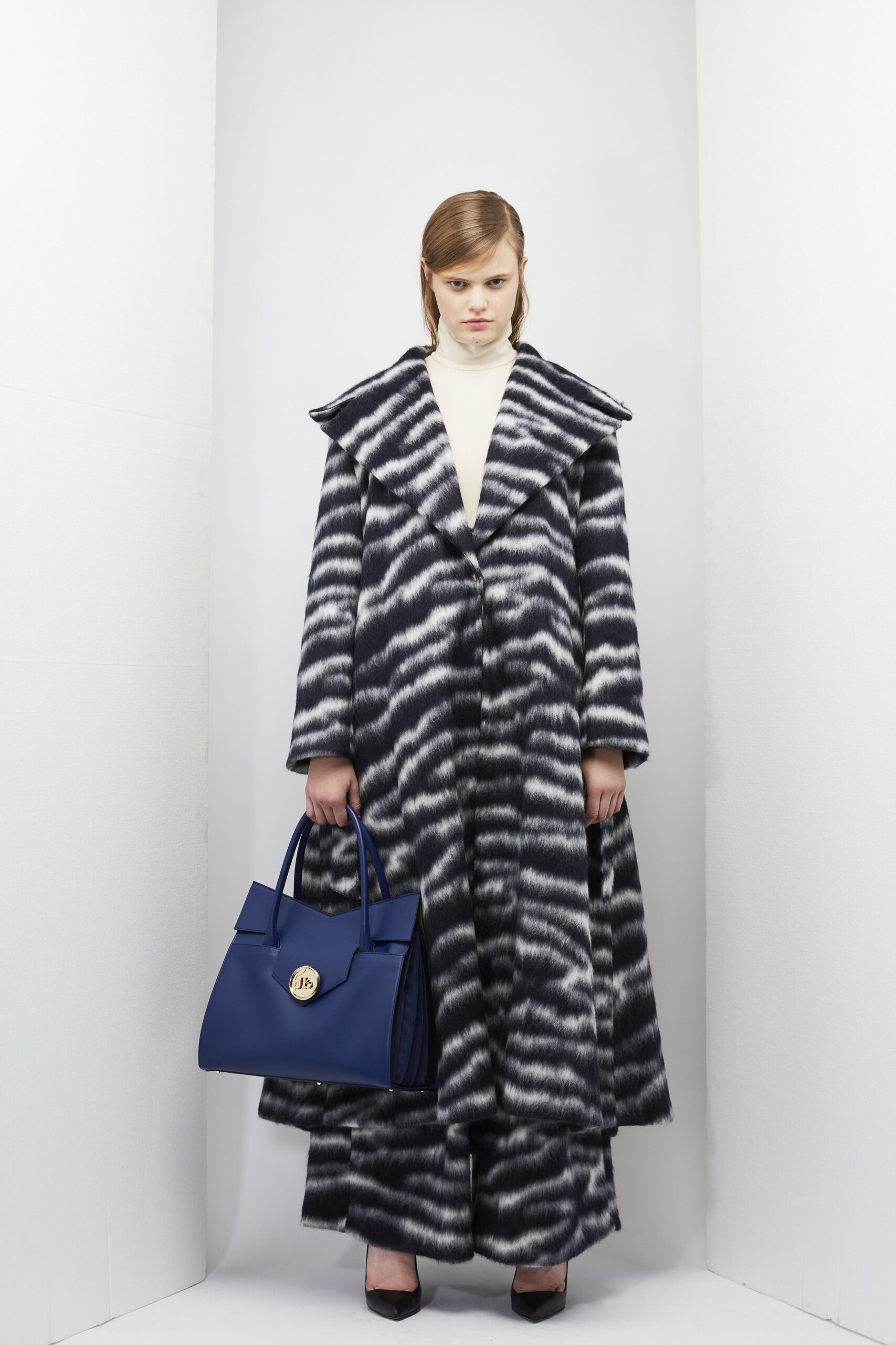 Sara Battaglia F/W 23 Look 27