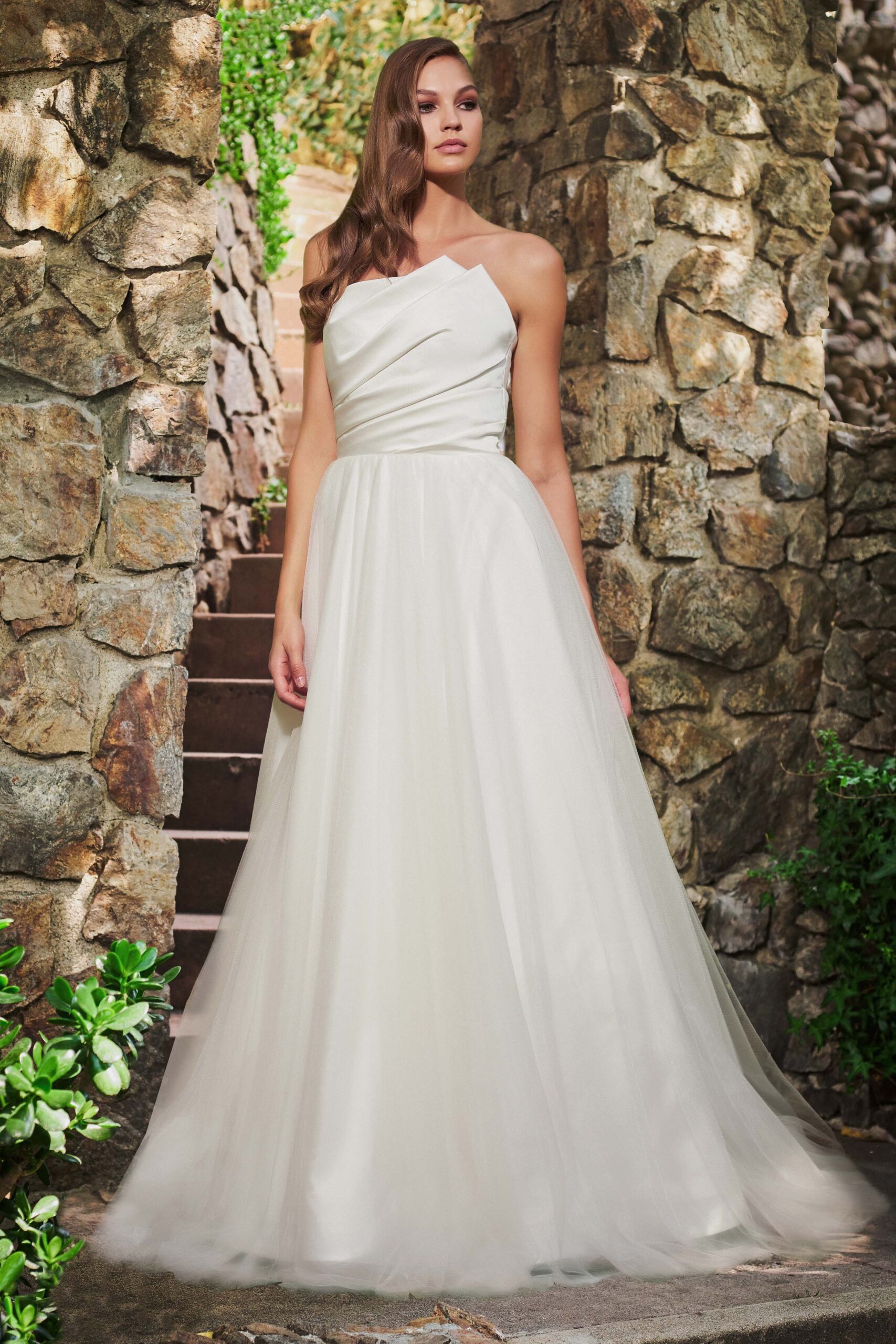 Tadashi Shoji F/W 20 Bridal Look 28