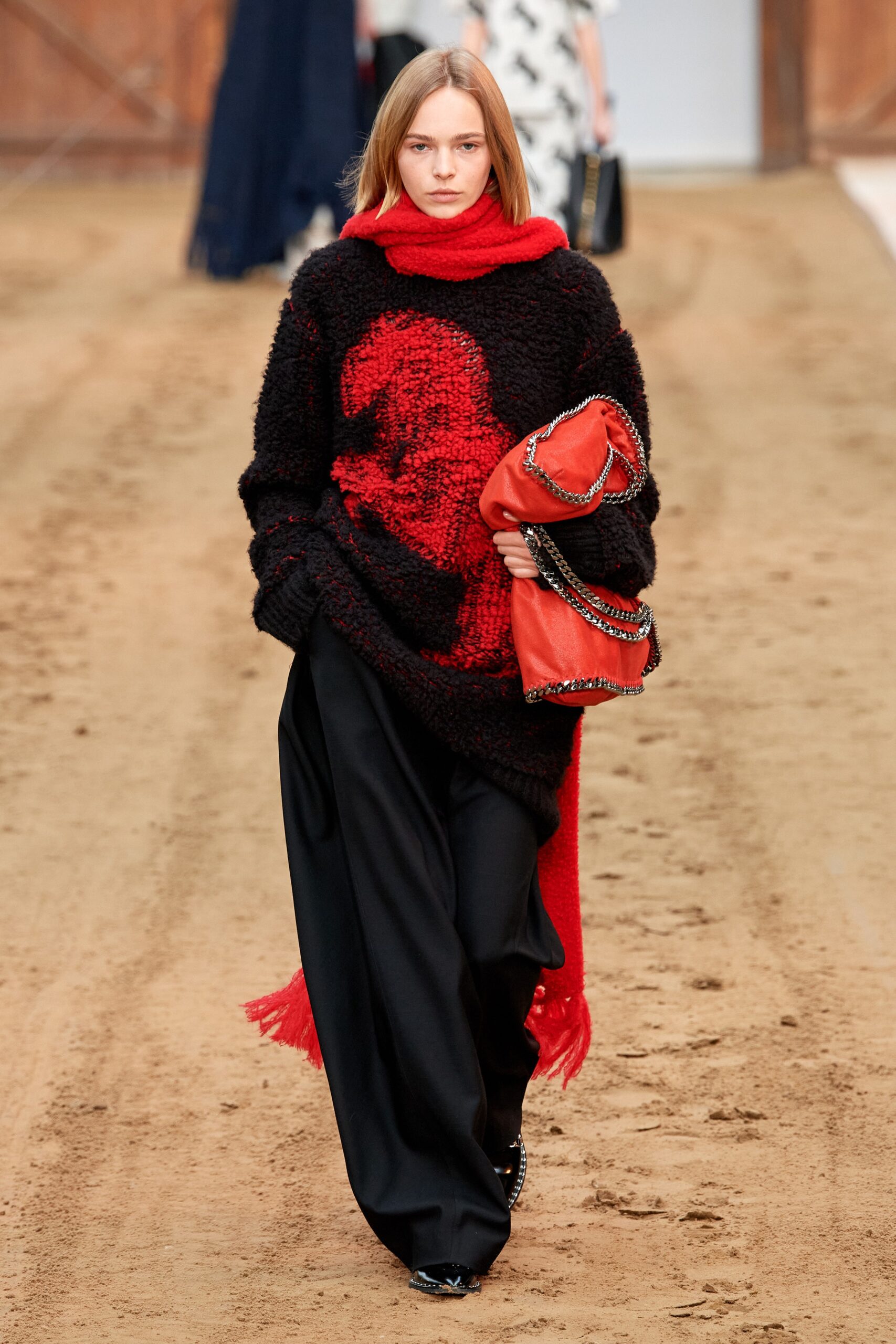 Stella McCartney F/W 23 Look 28